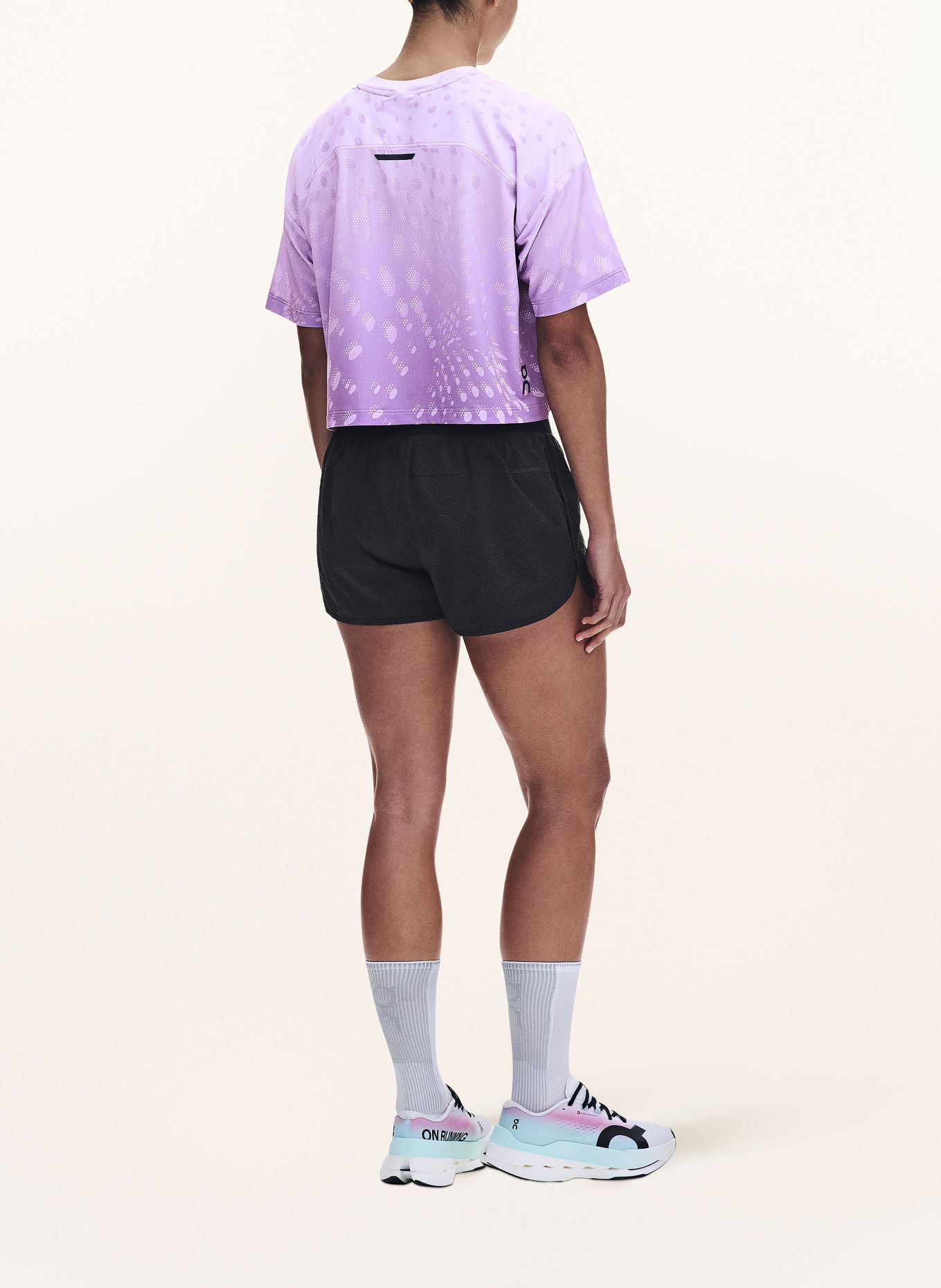 On Functional shirt PERFORMANCE VOLT-T: PURPLE / LIGHT PURPLE