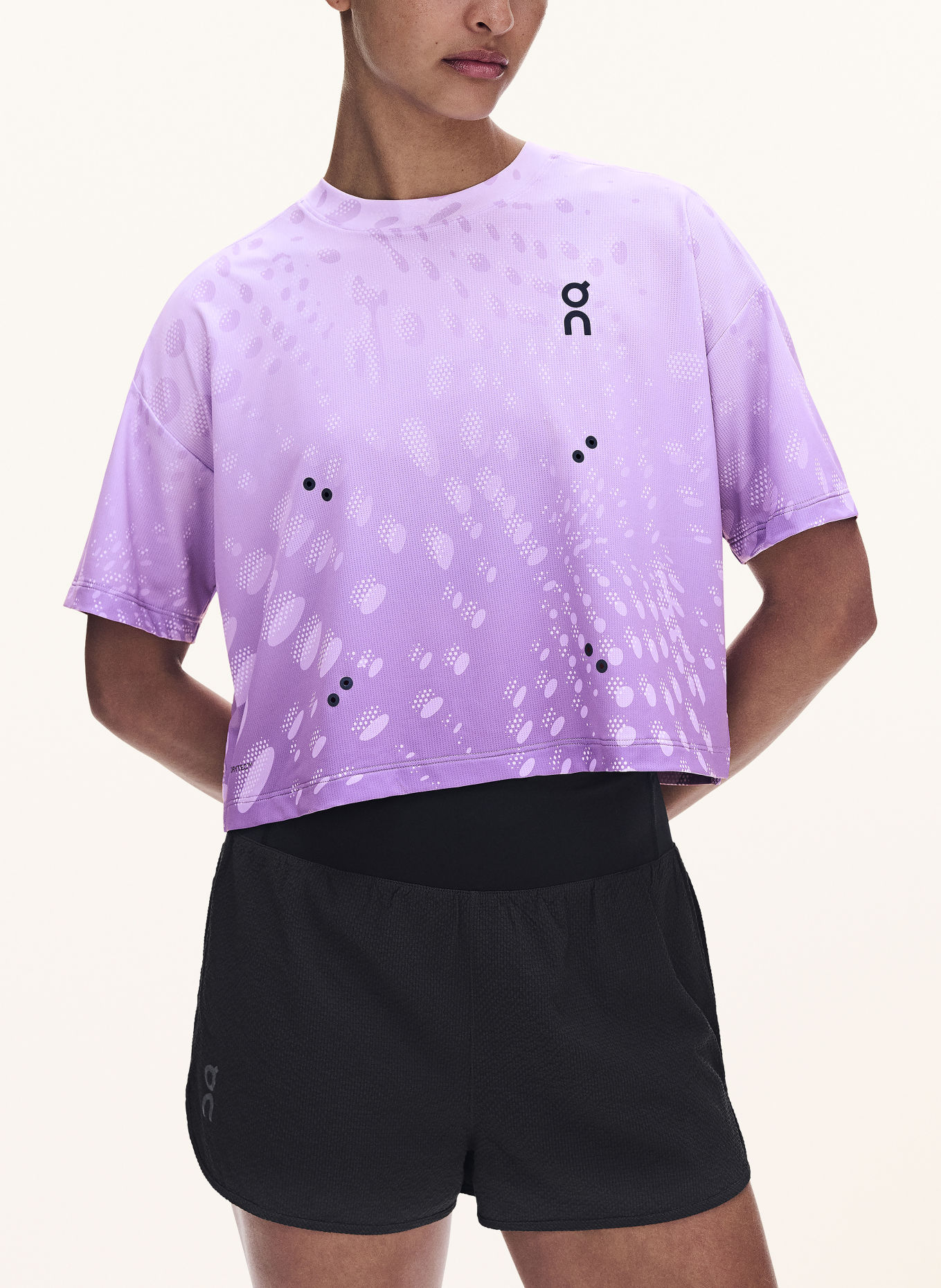 On Functional shirt PERFORMANCE VOLT-T: PURPLE / LIGHT PURPLE