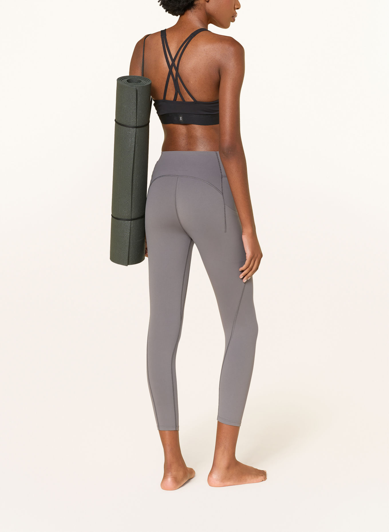 On Tights STUDIO: GRÅ