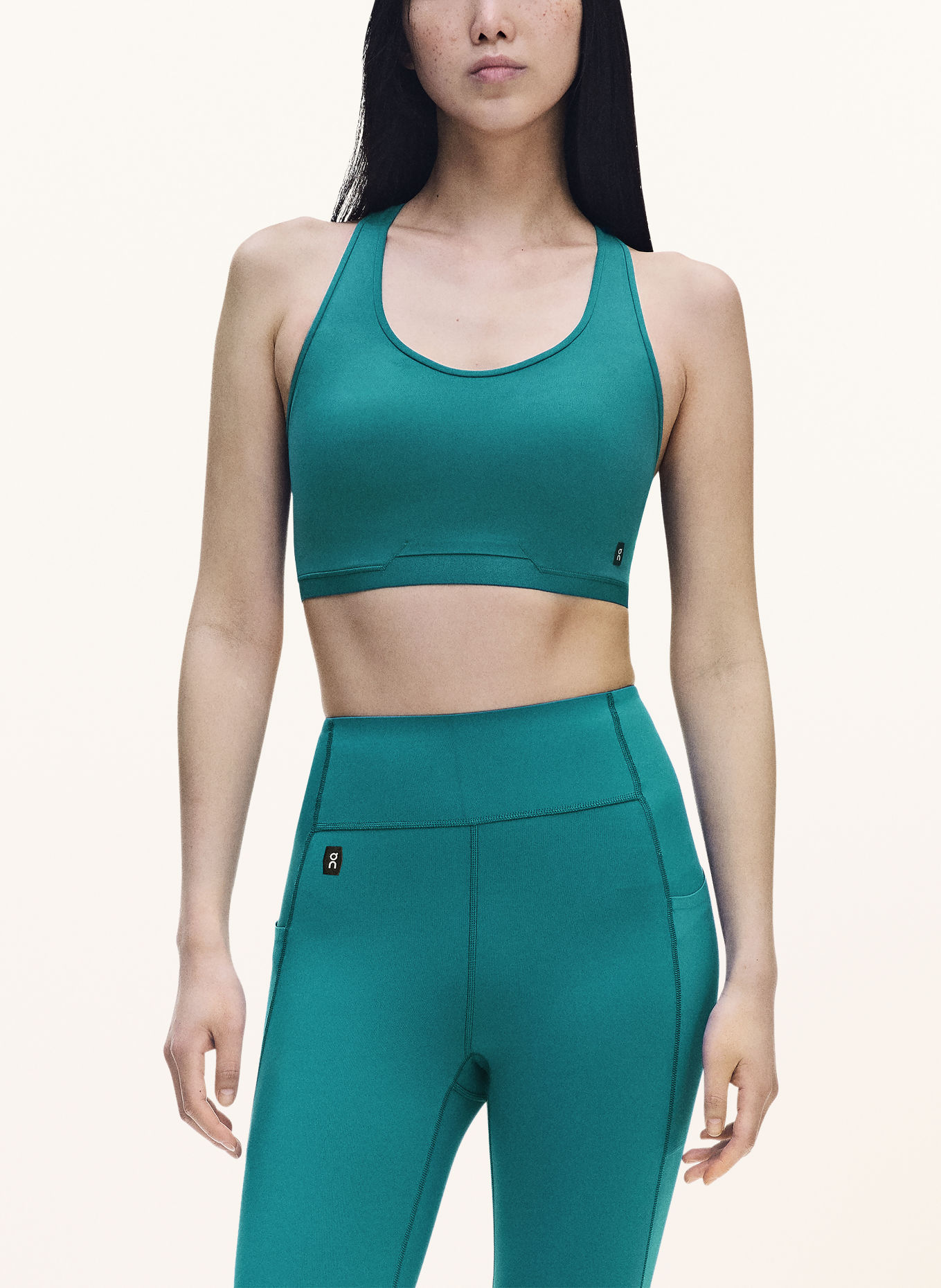 On TRAIN Sports bra with Mesh: TEAL