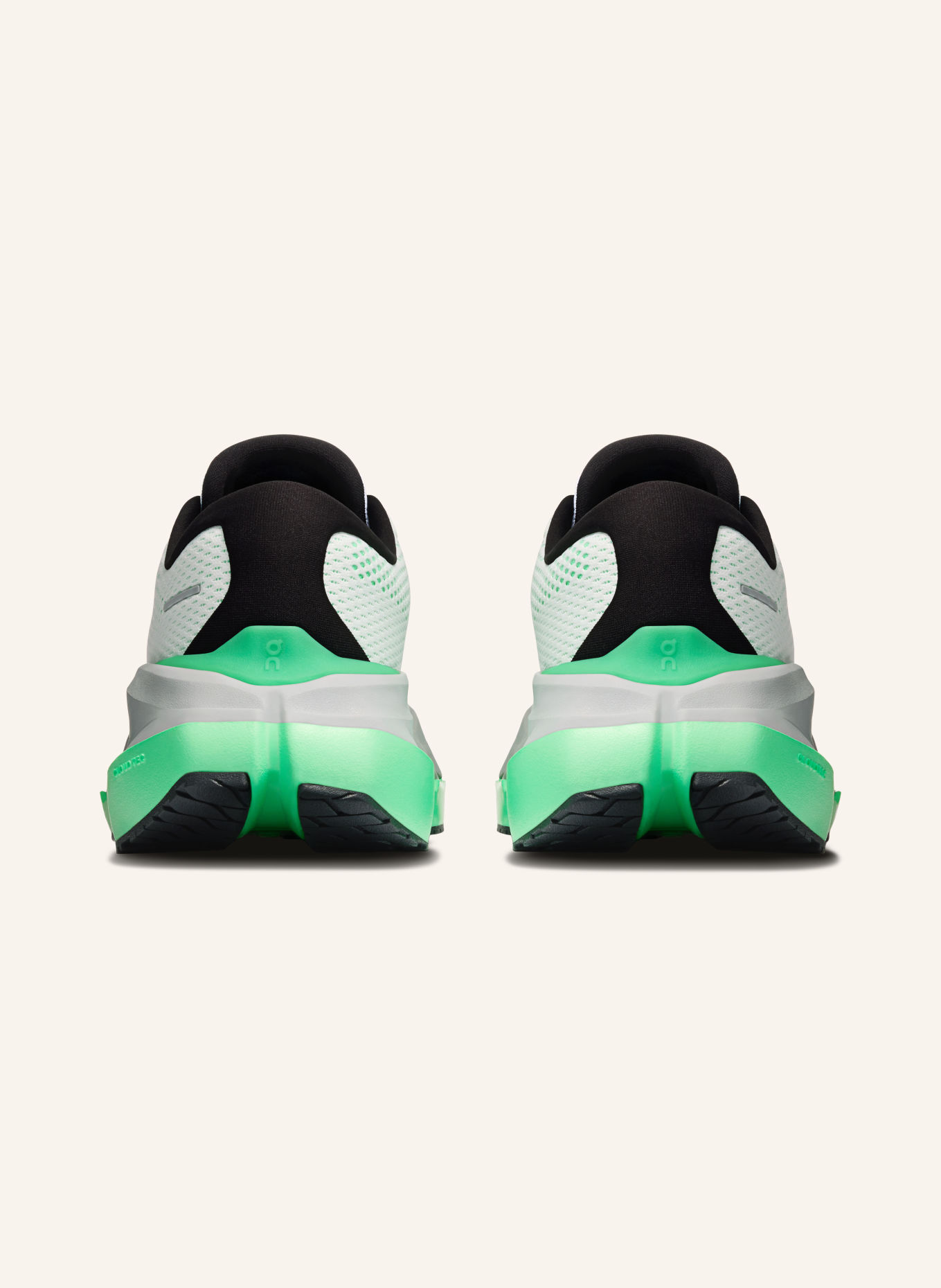 On Hardloopschoenen CLOUDRUNNER 3 MAX: WIT / NEONGROEN / ZWART