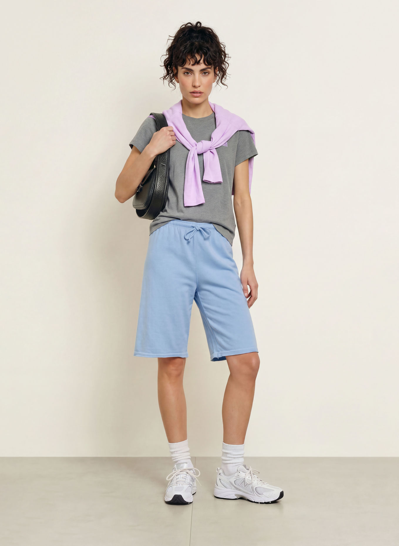 American Vintage AFOMA-Sweatshorts: LICHTBLAUW