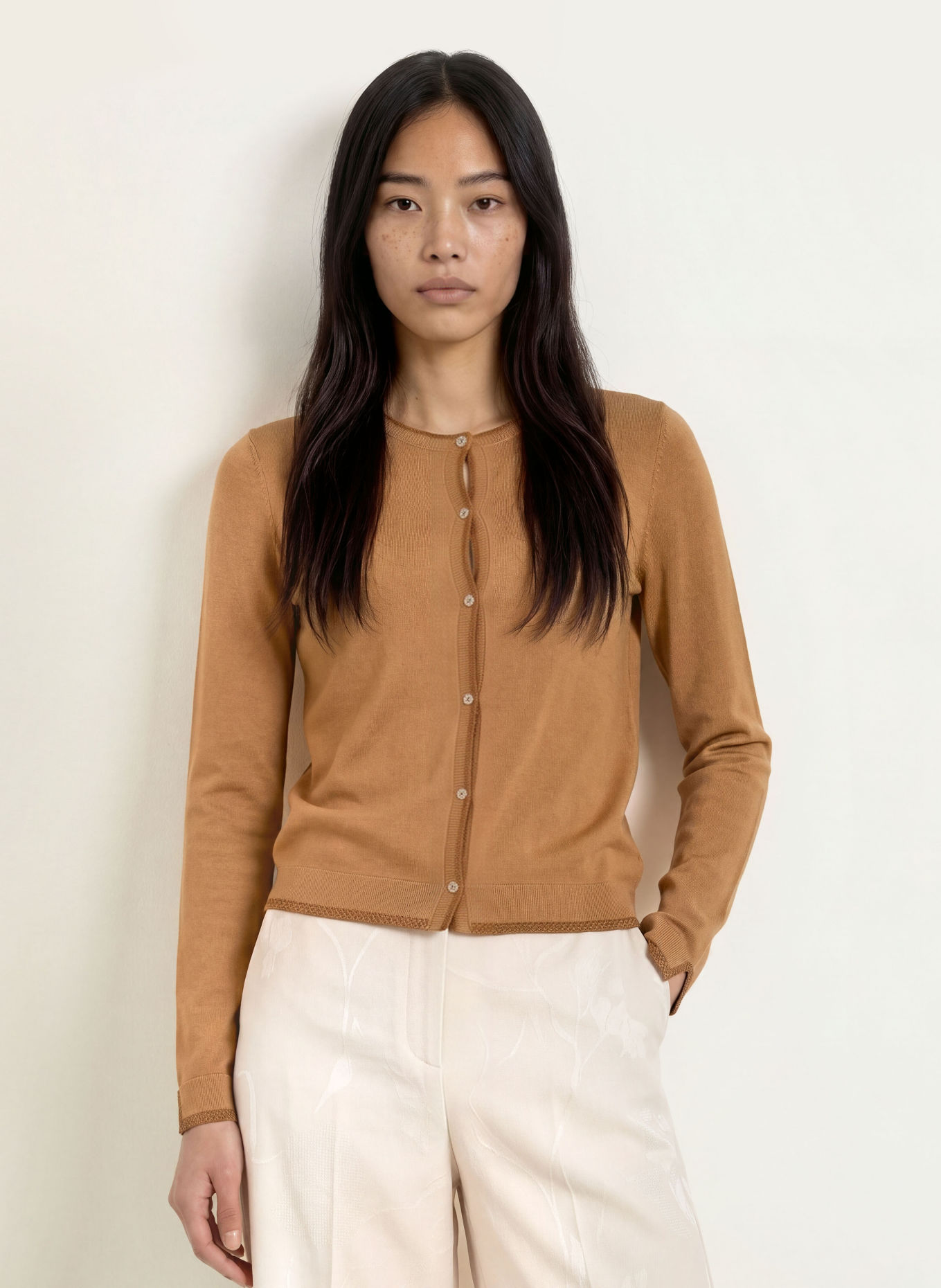 LIU JO Strickjacke mit Schmucksteinen und Glitzergarn: HELLBRAUN
