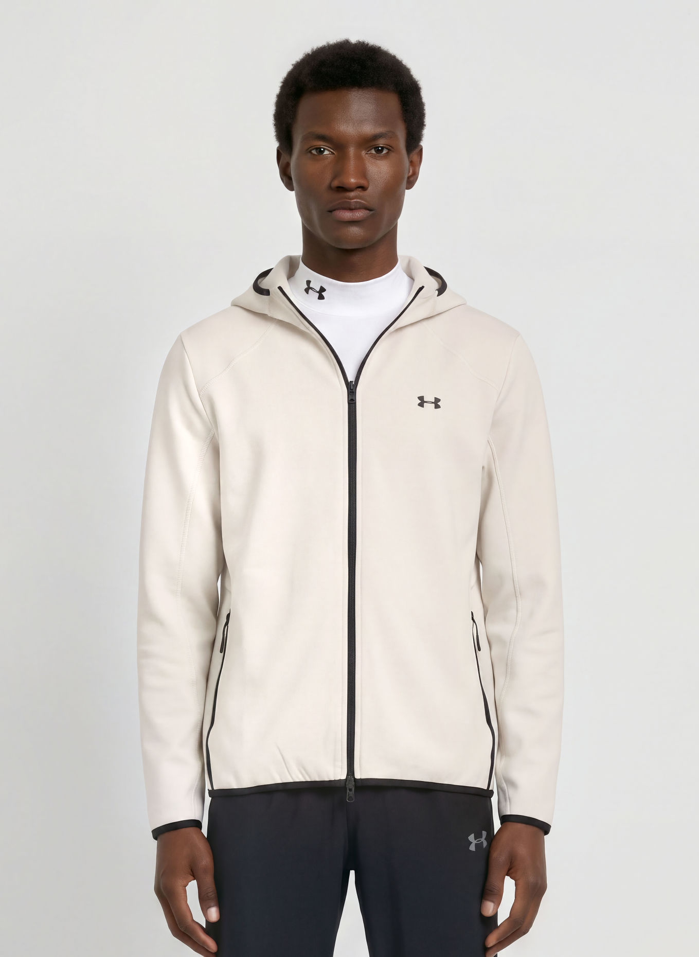 UNDER ARMOUR Sweatvest UA UNSTOPPABLE: CRÈME / ZWART