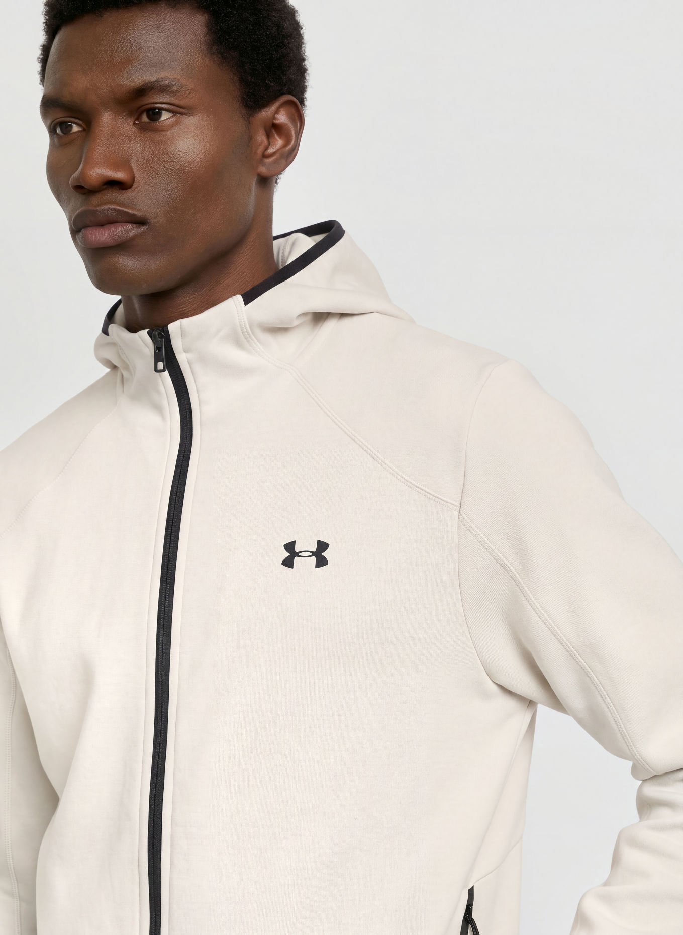 UNDER ARMOUR Sweatvest UA UNSTOPPABLE: CRÈME / ZWART