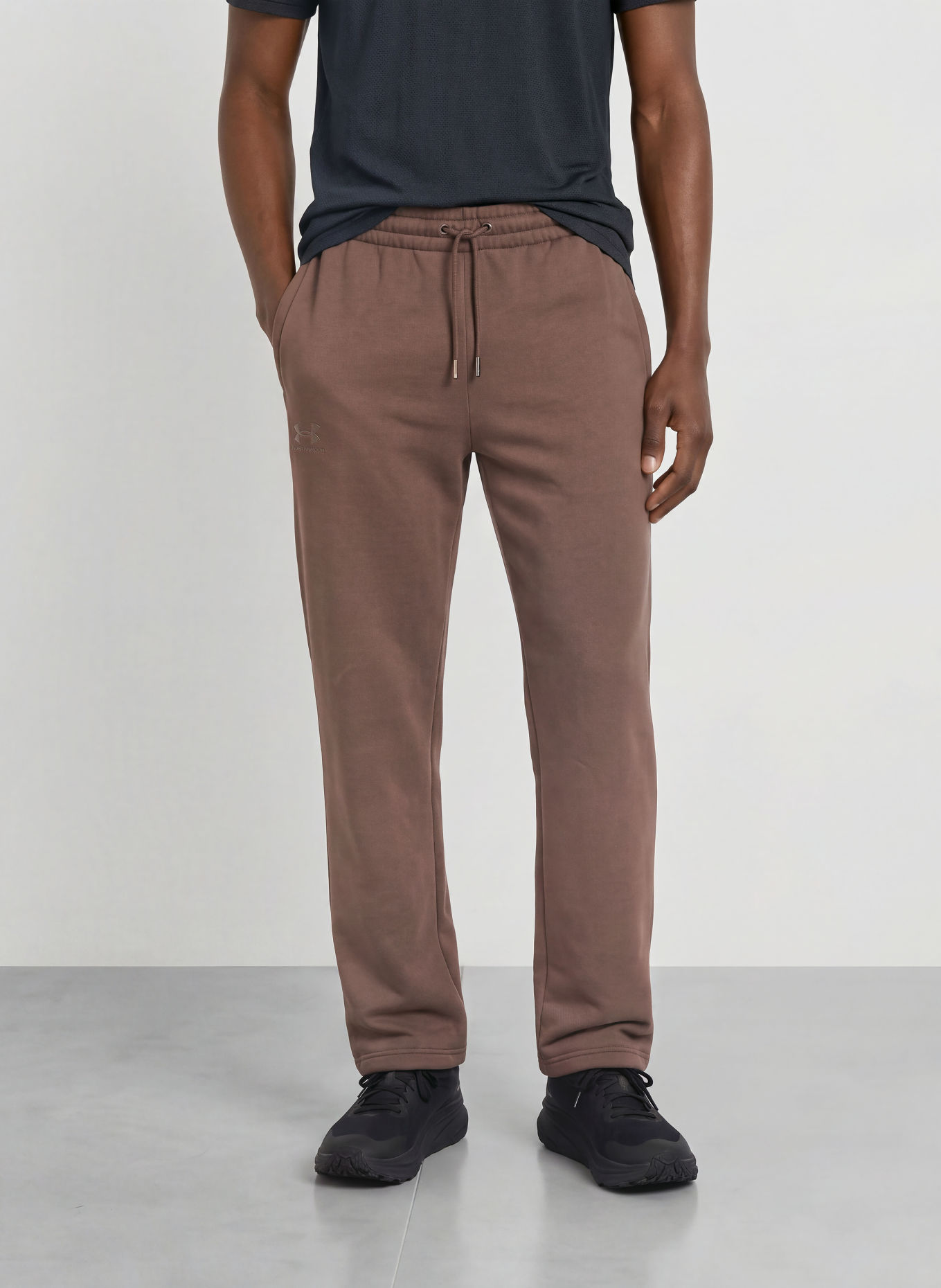 UNDER ARMOUR Sweatpants UA ICON FLEECE: DUNKELBRAUN