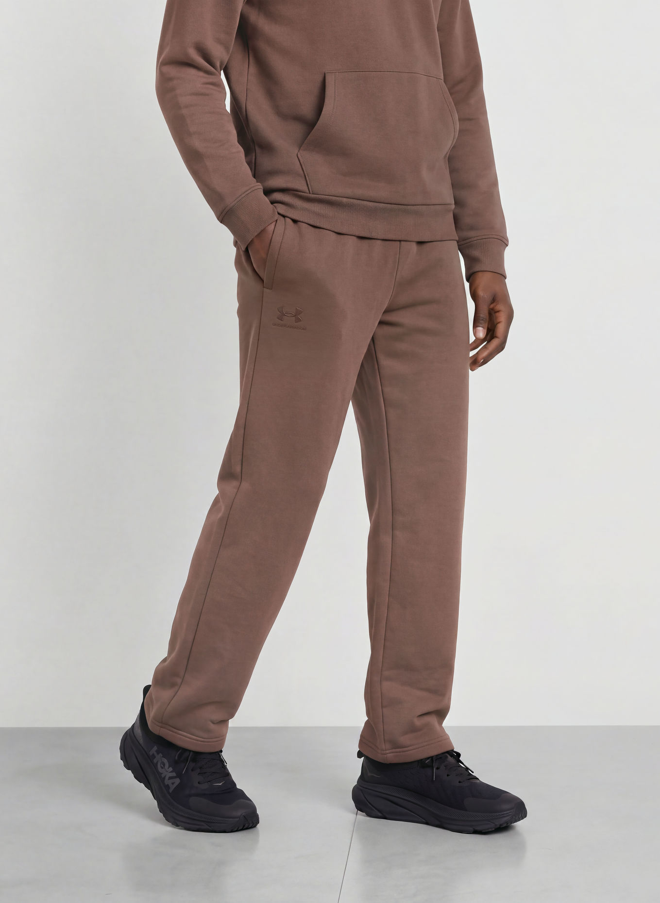 UNDER ARMOUR Sweatpants UA ICON FLEECE: DUNKELBRAUN
