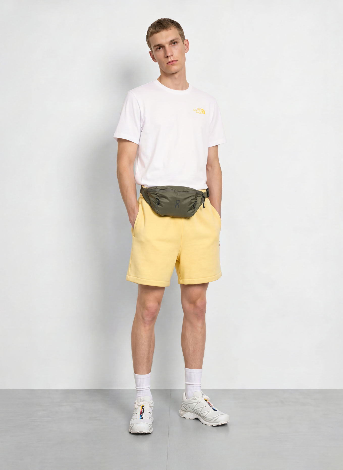 THE NORTH FACE T-Shirt PITCH A TENT: WEISS