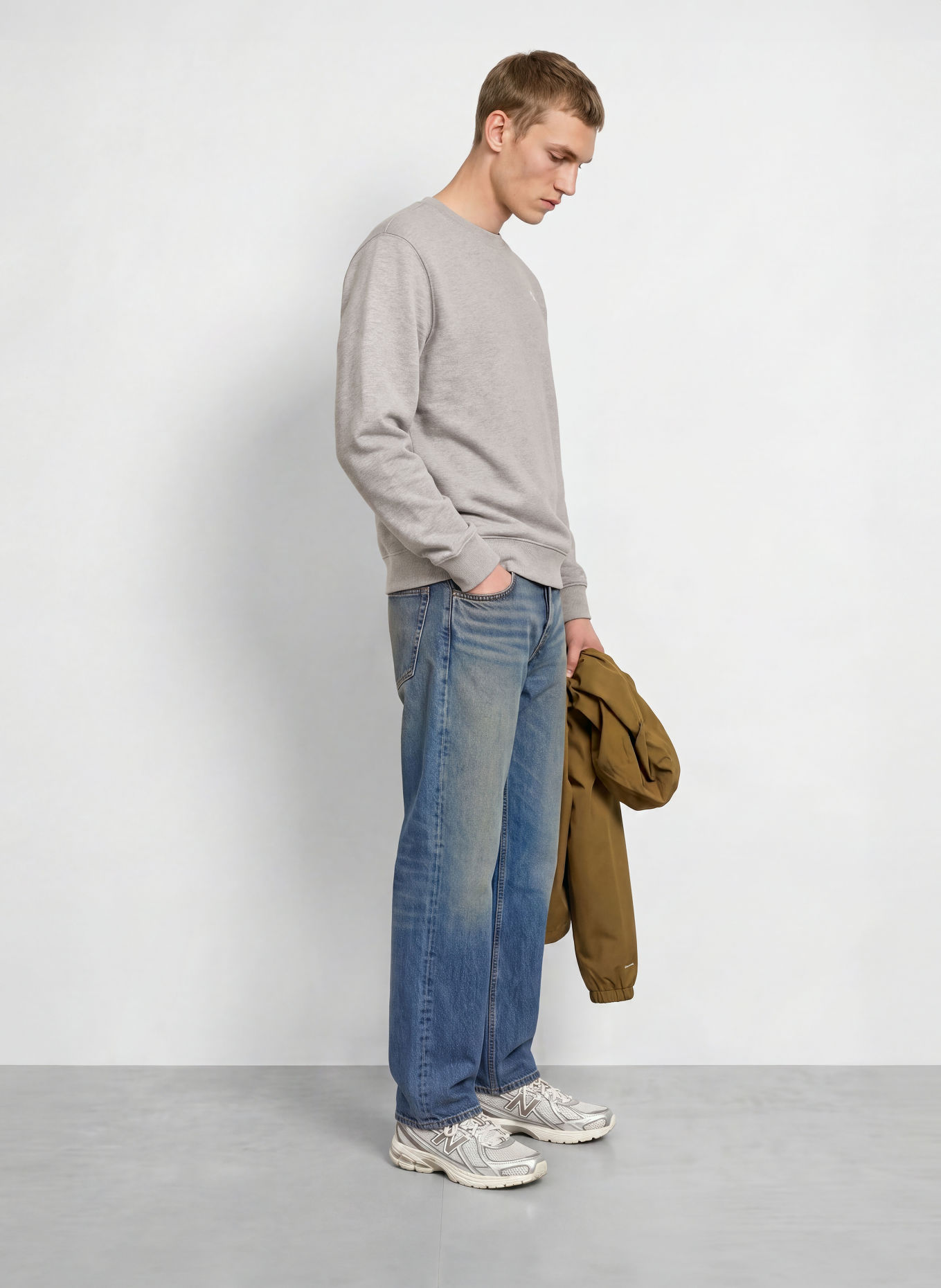 THE NORTH FACE Sweatshirt ESSENTIAL SIMPLE DOME: HELLGRAU