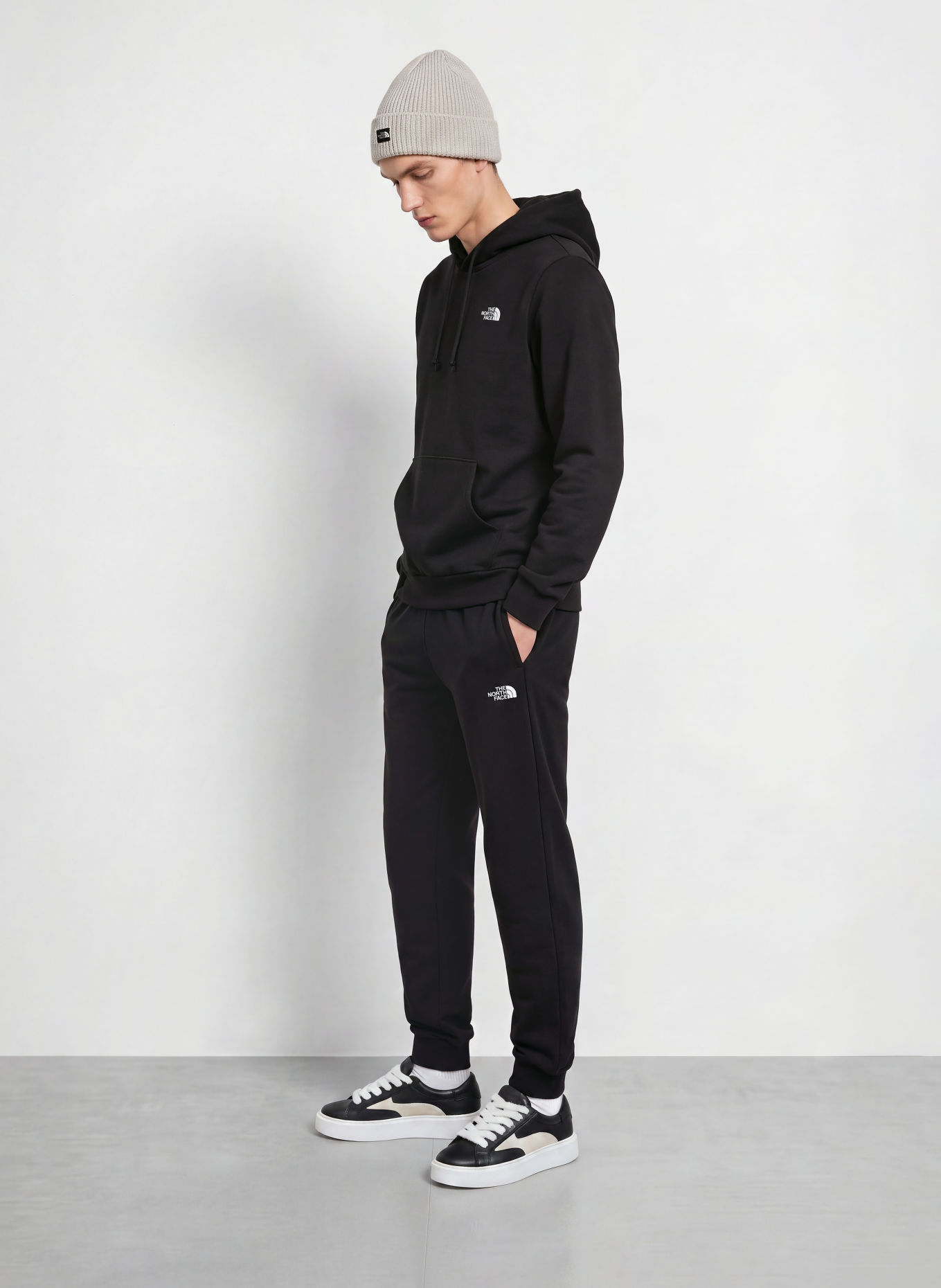 THE NORTH FACE Hoodie EVOLUTION SIMPLE DOME: SCHWARZ