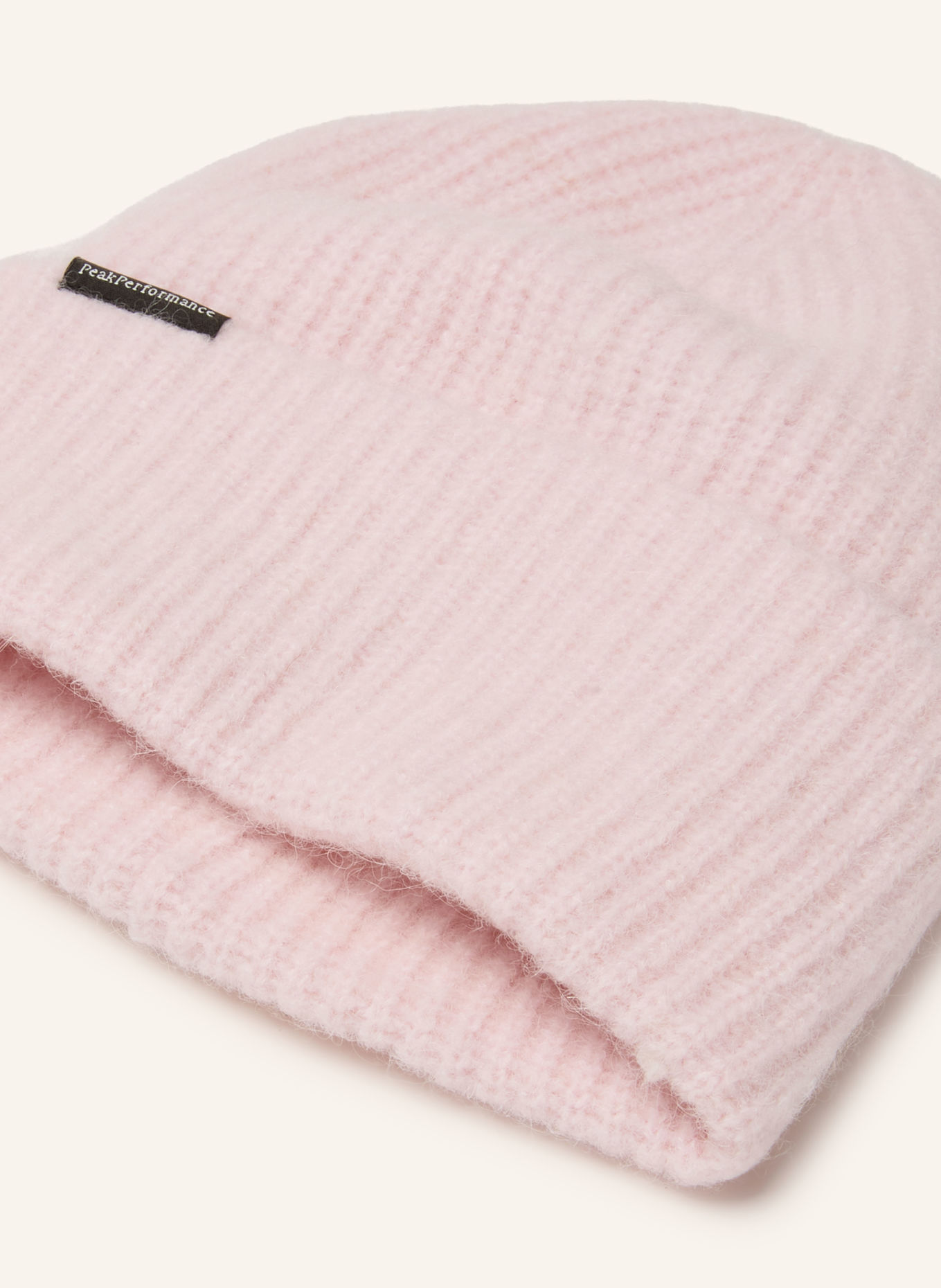Peak Performance Alpaca Hat: LIGHT PINK