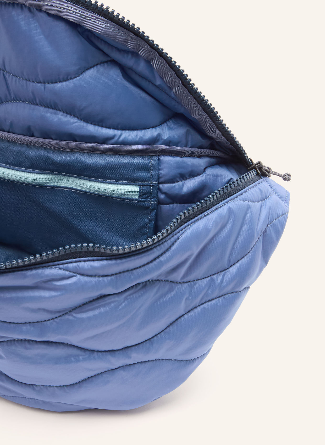 Peak Performance Heuptas HELIUM: LICHTBLAUW