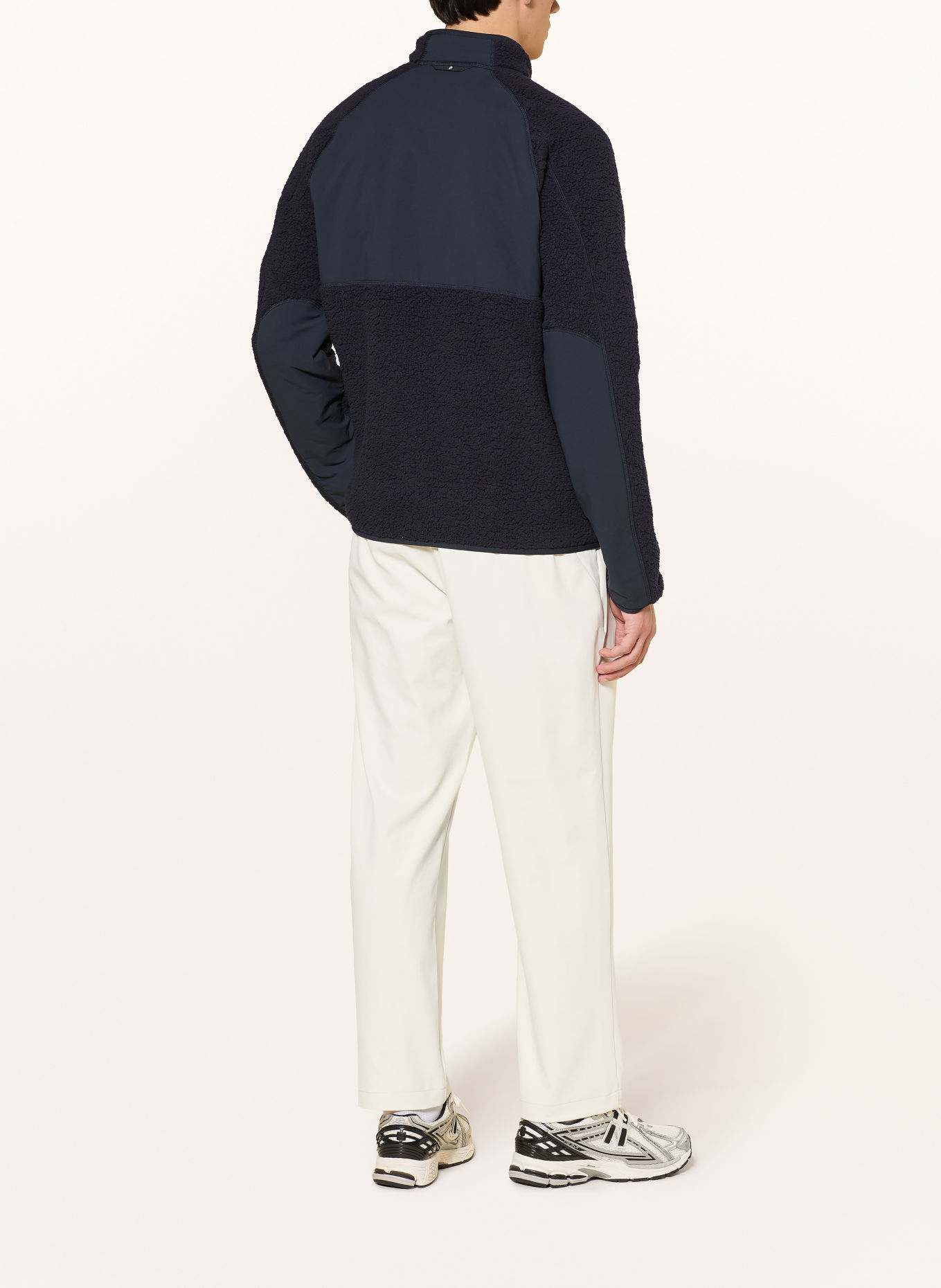 Peak Performance Jachetă din fleece WILDRUSH PILE: NEGRU