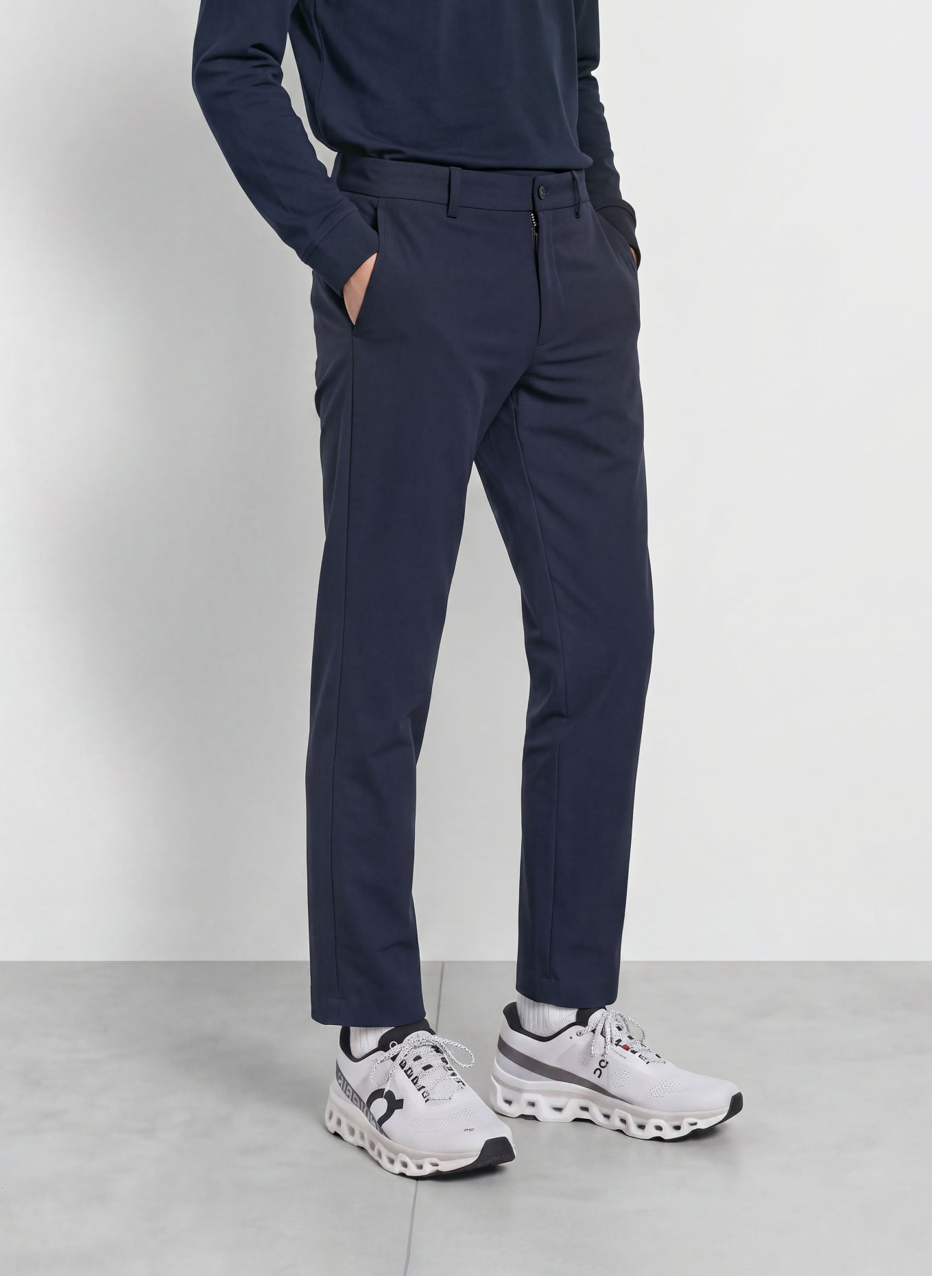 J.LINDEBERG Chino: MÖRKBLÅ