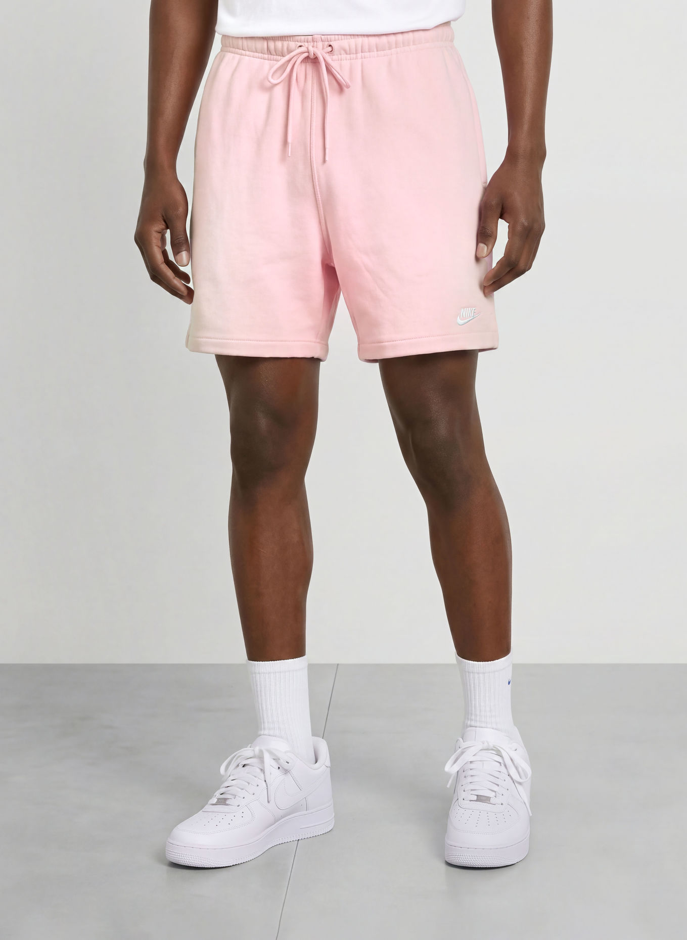 Nike Sweatshorts CLUB: ROSA