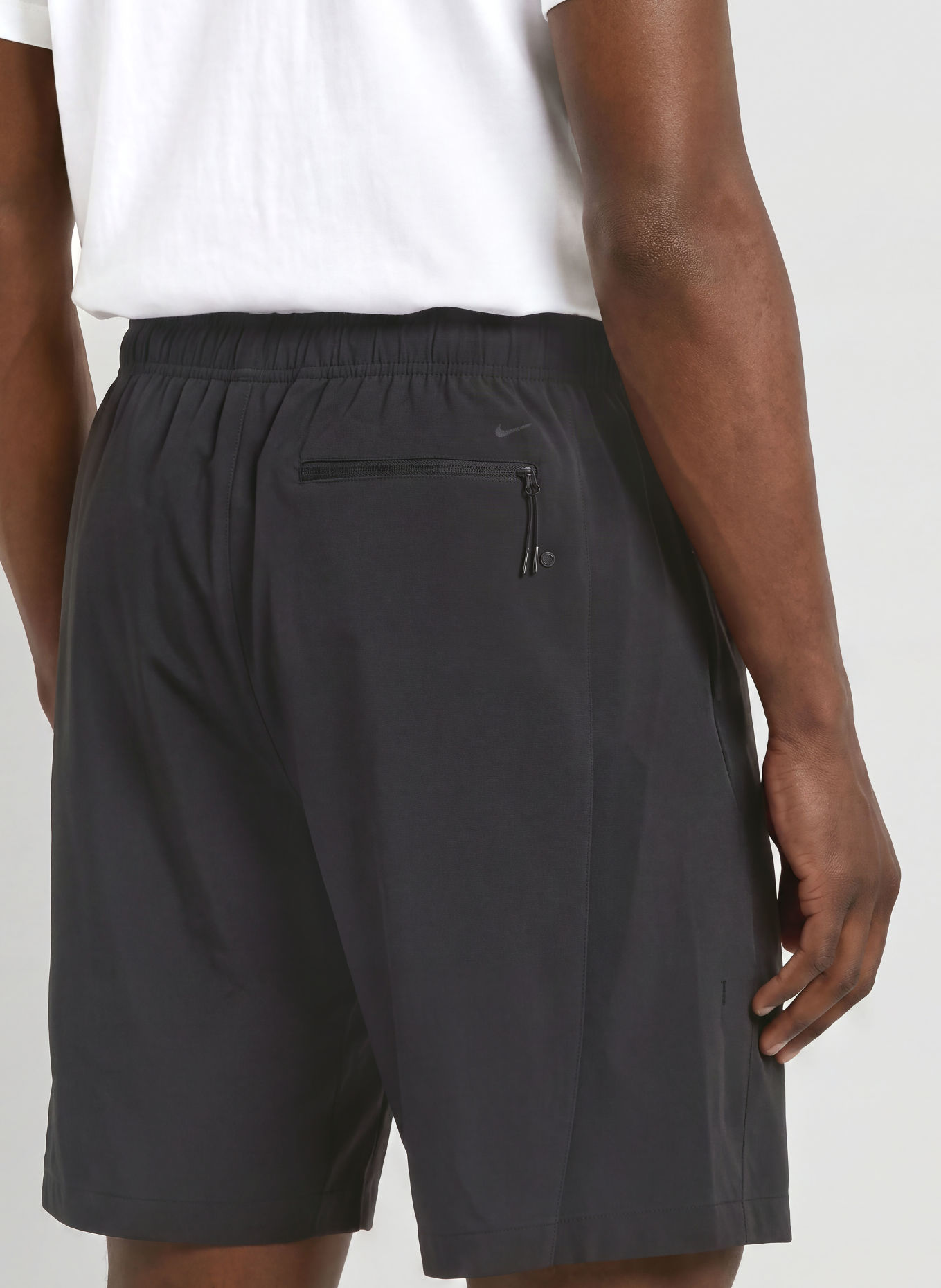 Nike Shorts TECH HELIOS: SCHWARZ