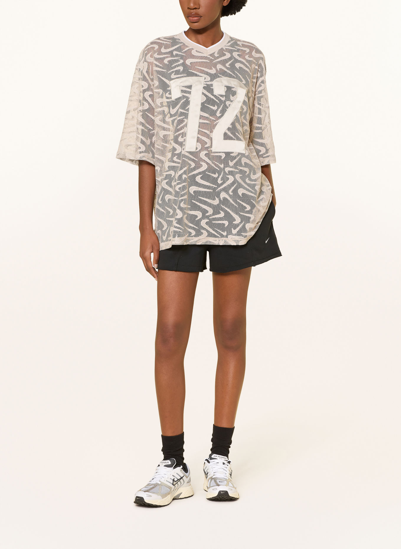 Nike Oversized-Shirt SPORTSWEAR CHILL LACE aus Mesh: CREME