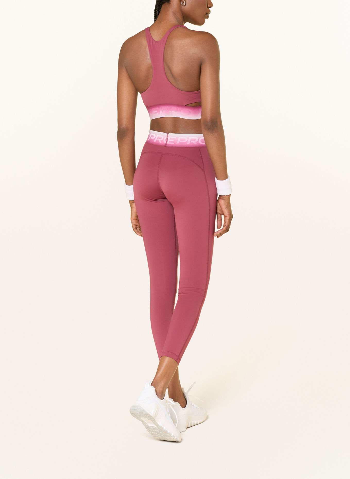 Nike Sports bra LS Dri-FIT BRA with Cut-out: LIGHT RED / PINK