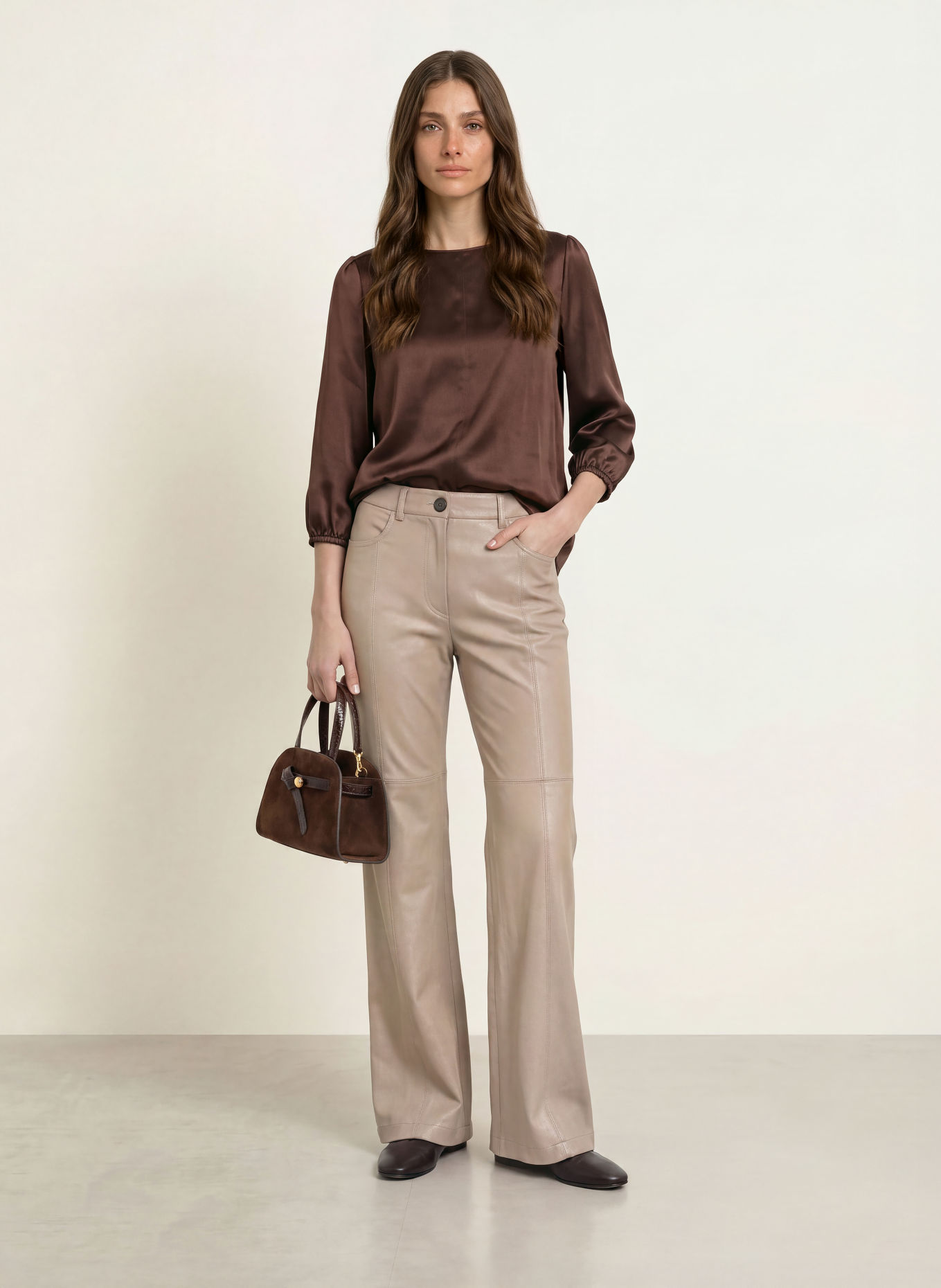 MARC CAIN Blusenshirt aus Seide mit 3/4-Arm: 697 seal brown
