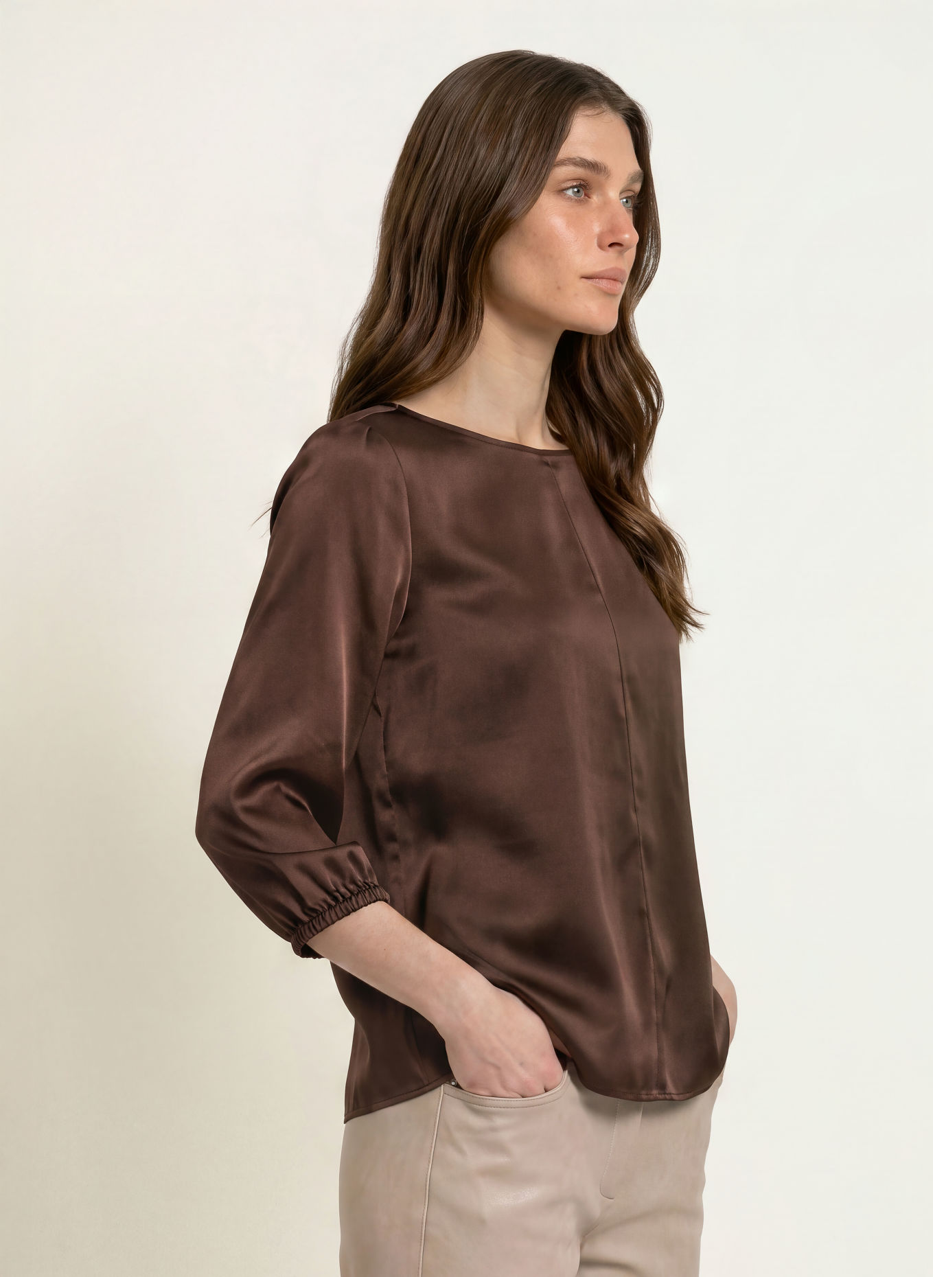 MARC CAIN Blusenshirt aus Seide mit 3/4-Arm: 697 seal brown