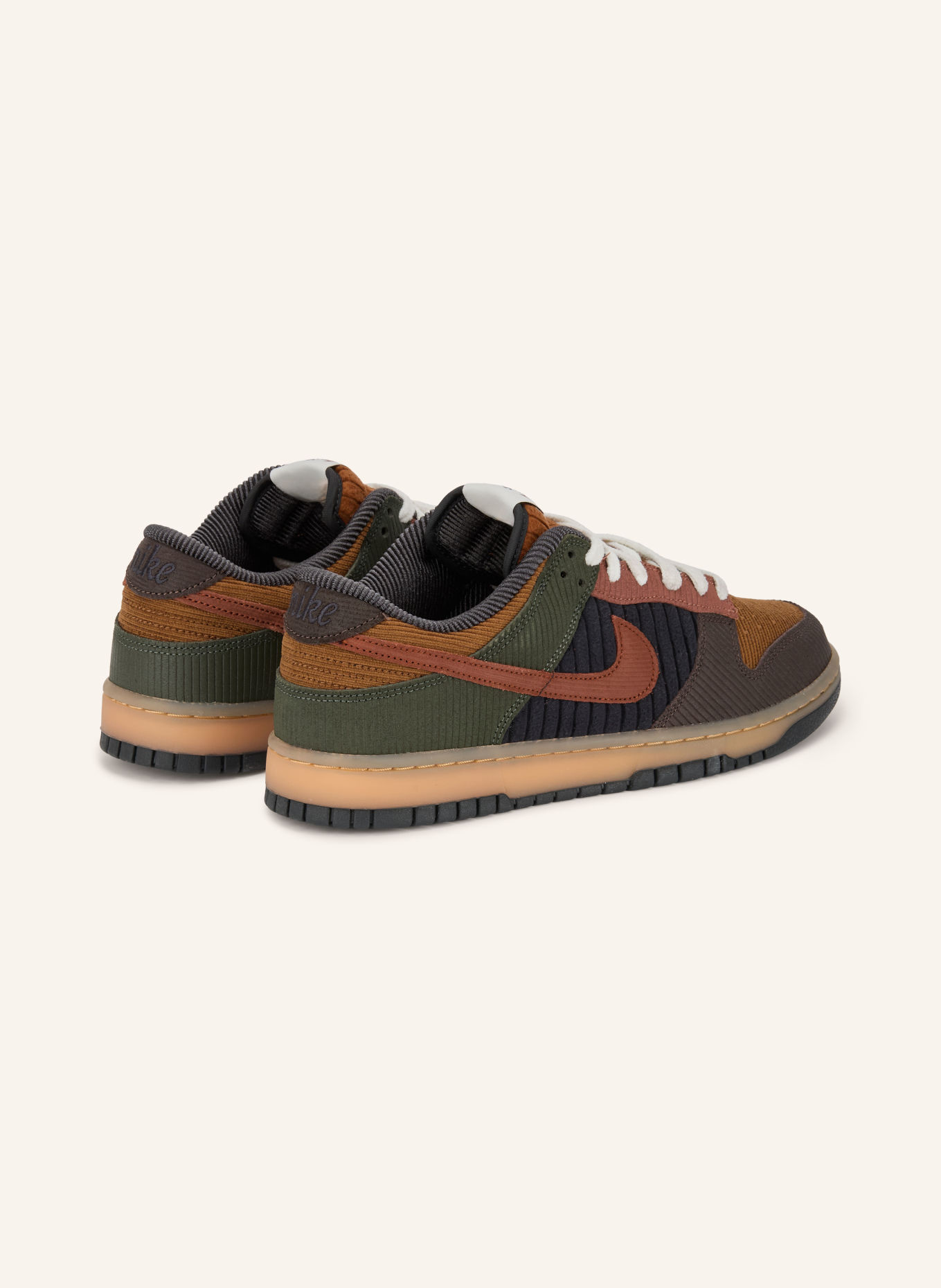 Nike Sneakers DUNK LOW RETRO PREMIUM: KONJAK / OLIVGRÖN / SVART