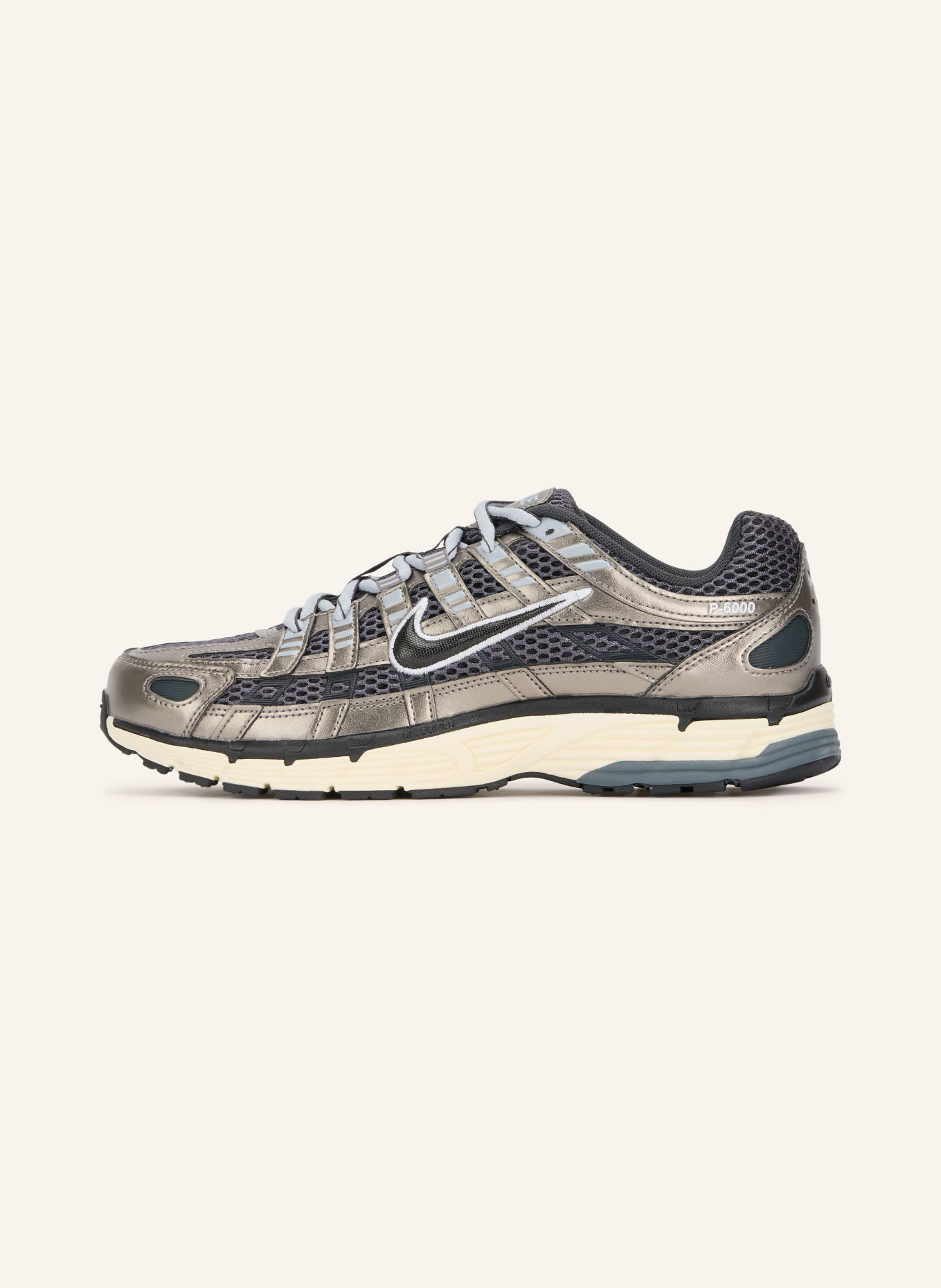 Nike Sneaker P-6000 SE: DUNKELGRAU / SILBER / WEISS