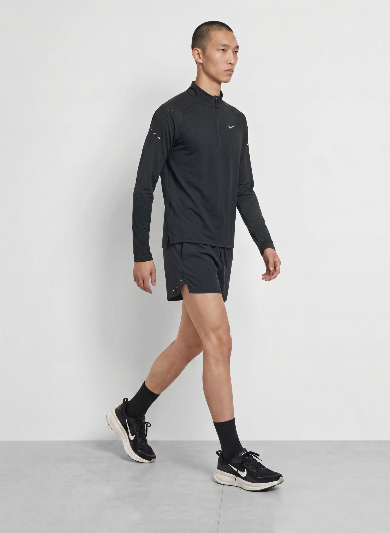 Nike Pantaloni scurți: NEGRU