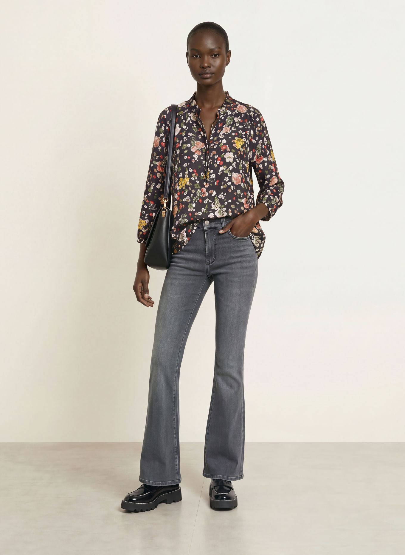 MARC CAIN Blusenshirt mit 3/4-Arm und Rüschen: 394 navy