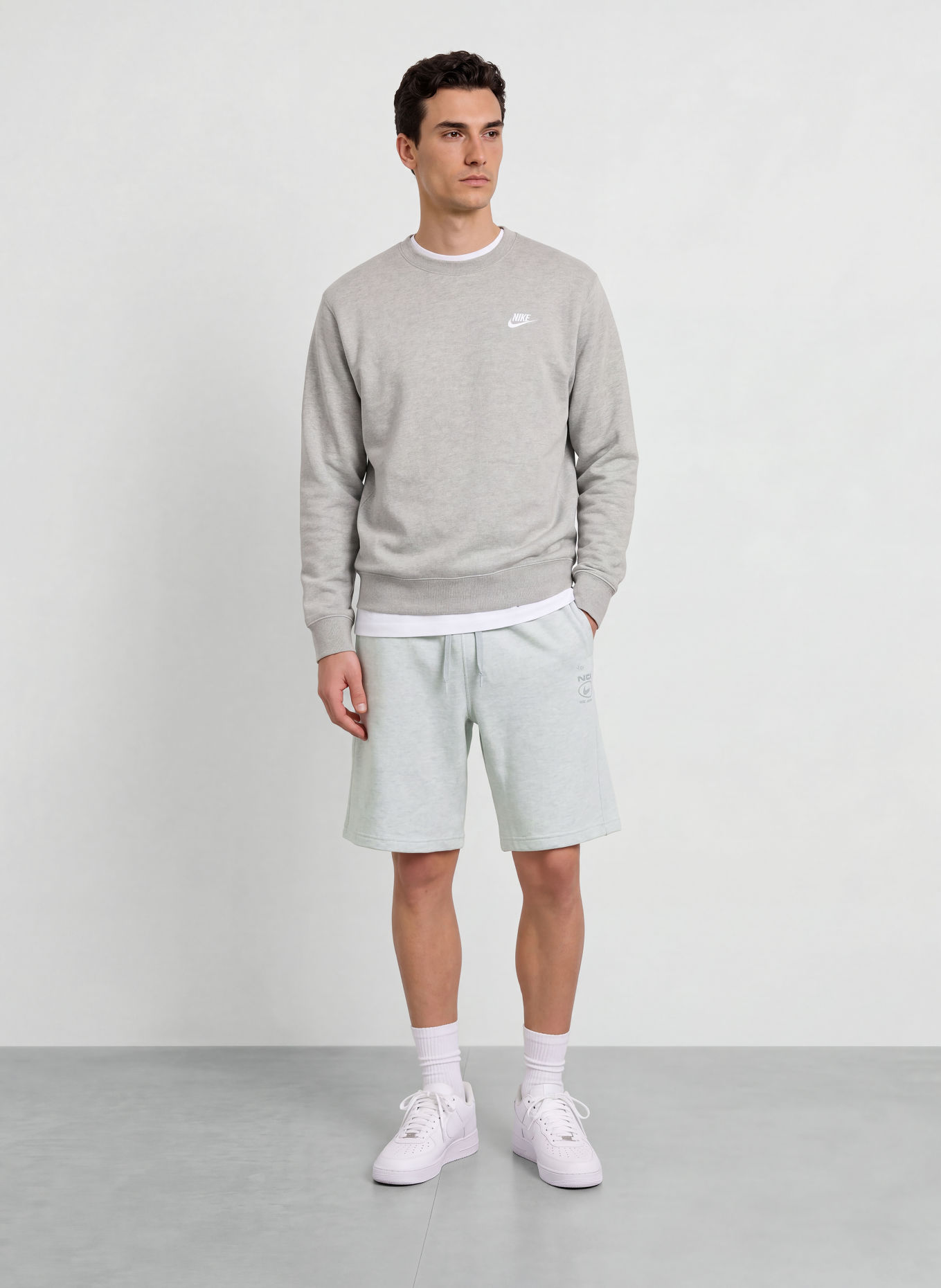 Nike Sweatshorts N.A.C.: LICHTGRIJS