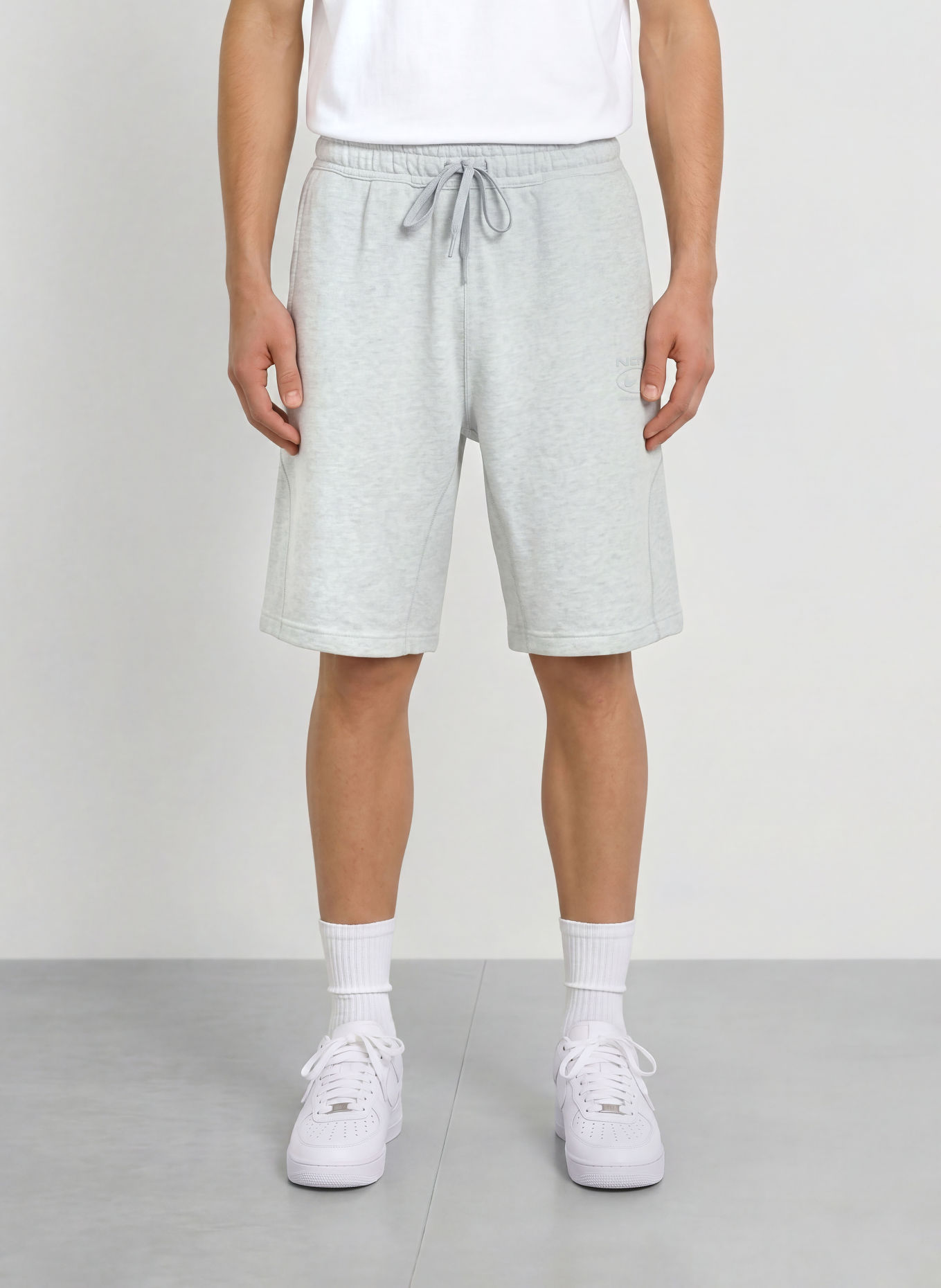 Nike Sweatshorts N.A.C.: LICHTGRIJS