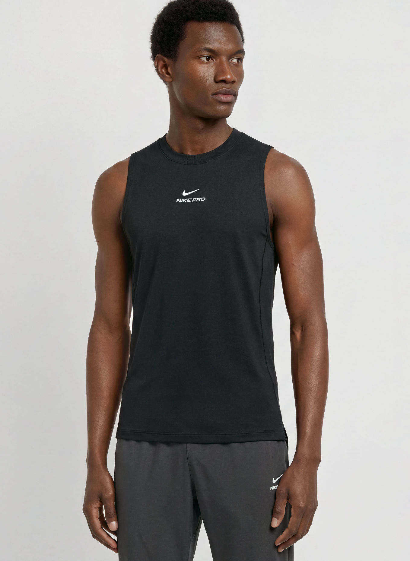Nike Sporttop PRO: ZWART / WIT