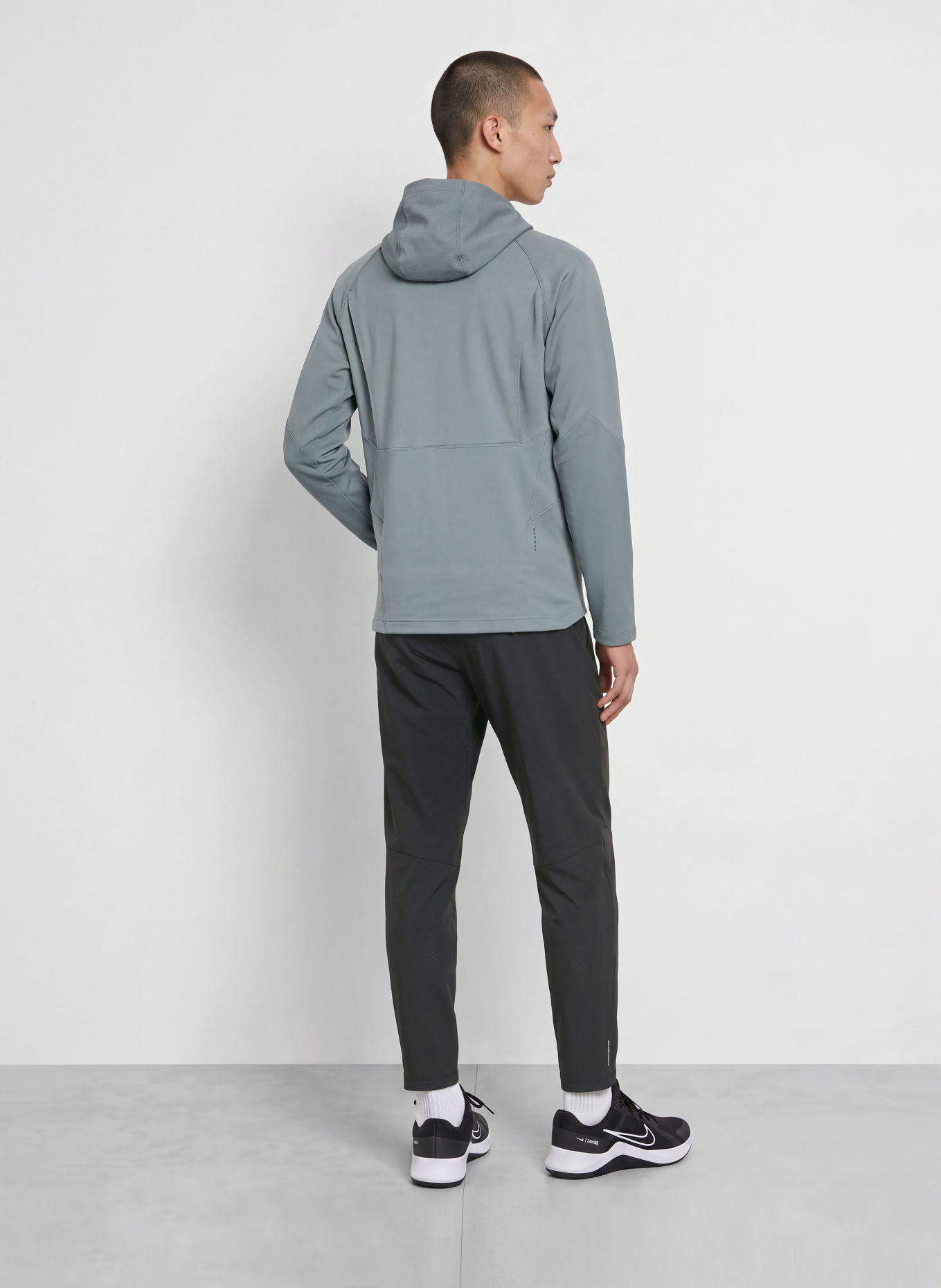 Nike Sweat à capuche DRI-FIT: GRIS