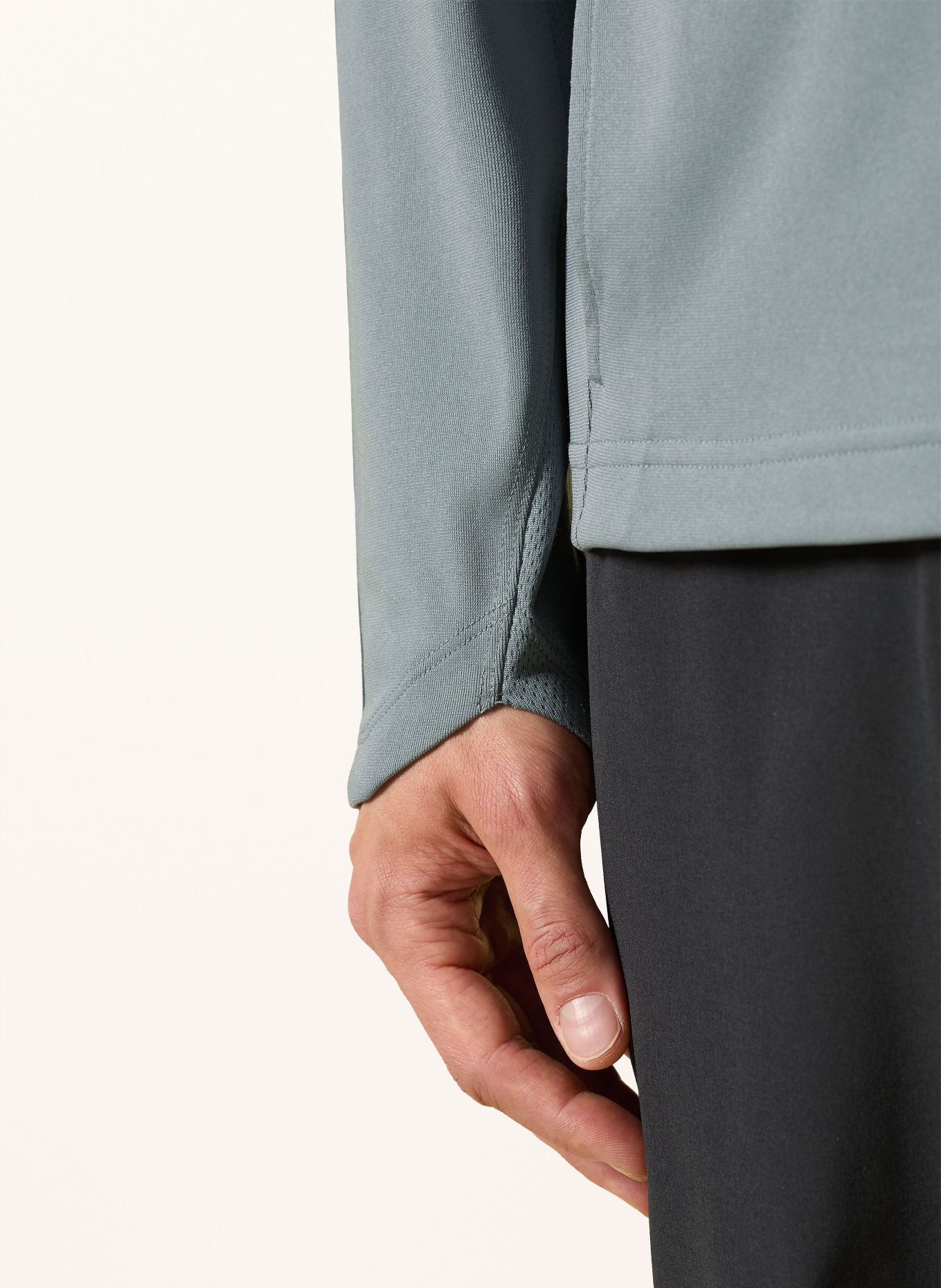 Nike Sweat à capuche DRI-FIT: GRIS