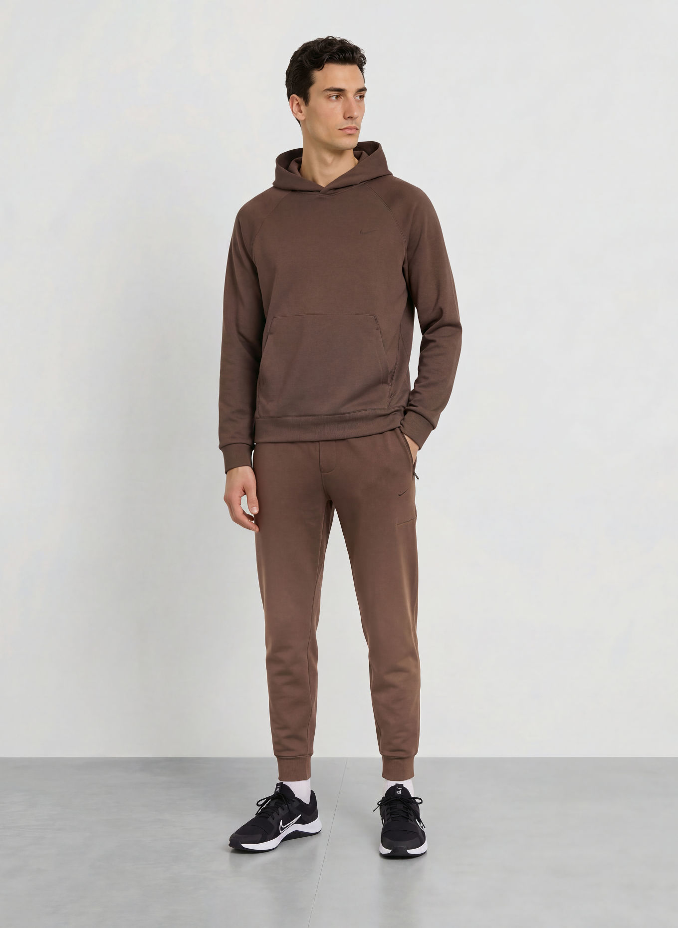 Nike Trainingsbroek PRIMARY NANOKNIT: MARRON FONCÉ