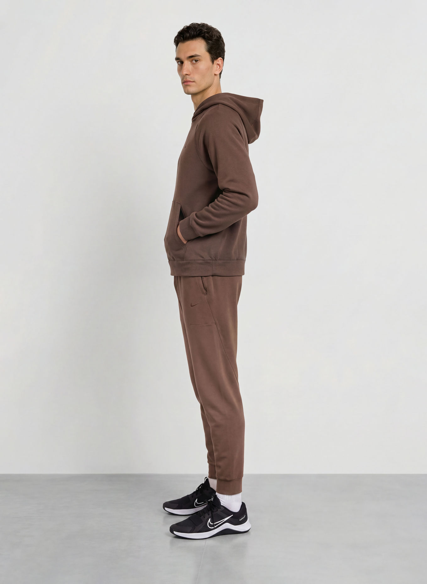 Nike Trainingsbroek PRIMARY NANOKNIT: MARRON FONCÉ