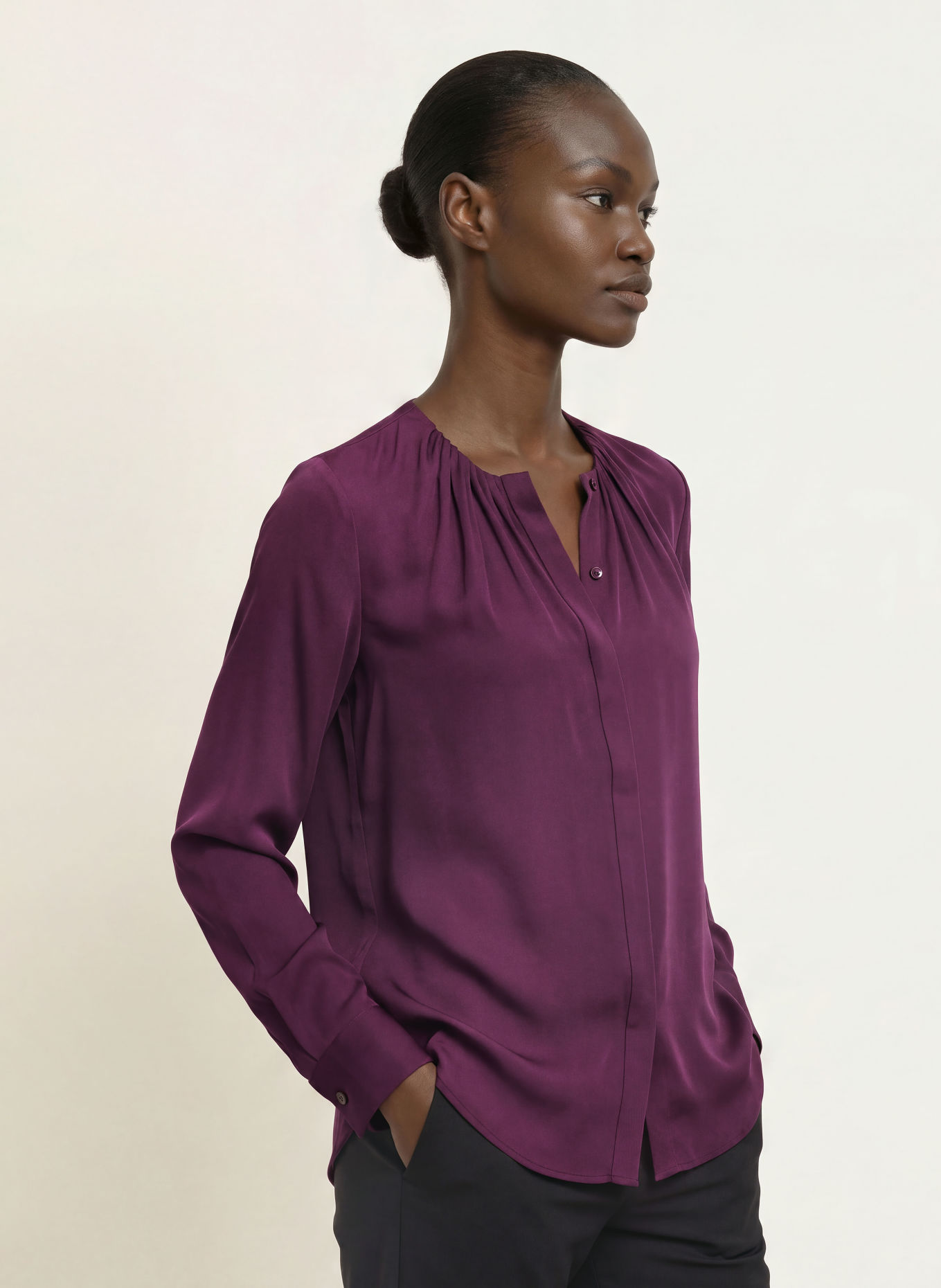 BOSS Bluse BANORAH mit Seide: DUNKELLILA