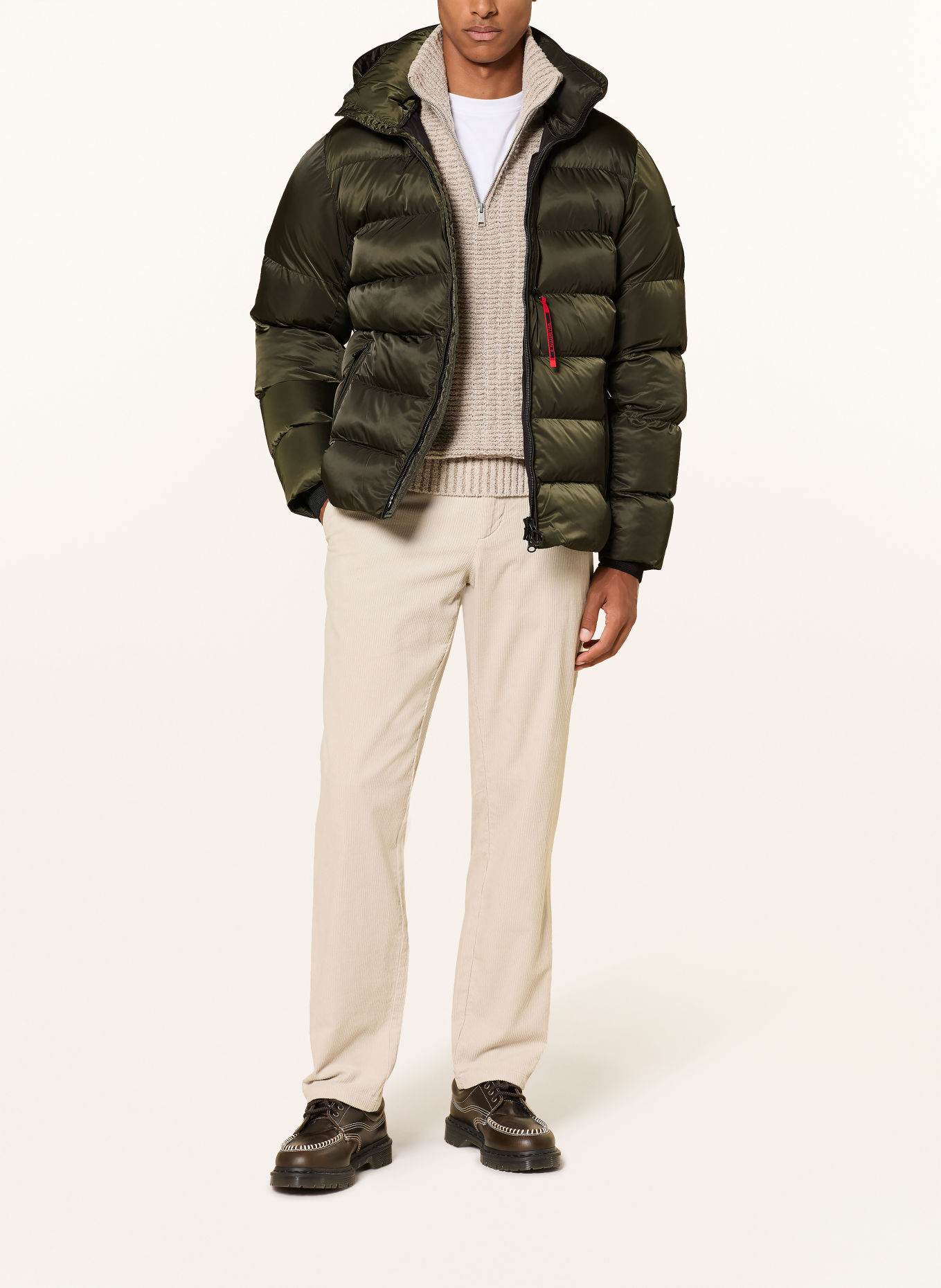 WELLENSTEYN Steppjacke BLACKBIRD mit abnehmbare Kapuze: OLIV