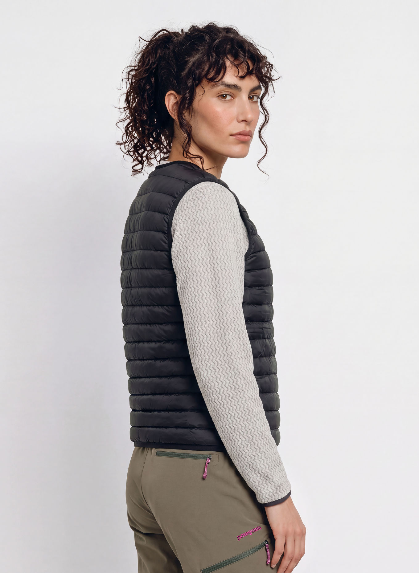 patagonia Lekka kamizelka puchowa REVERSIBLE DOWN SWEATER™ z możliwością noszenia na obie strony: CZARNY