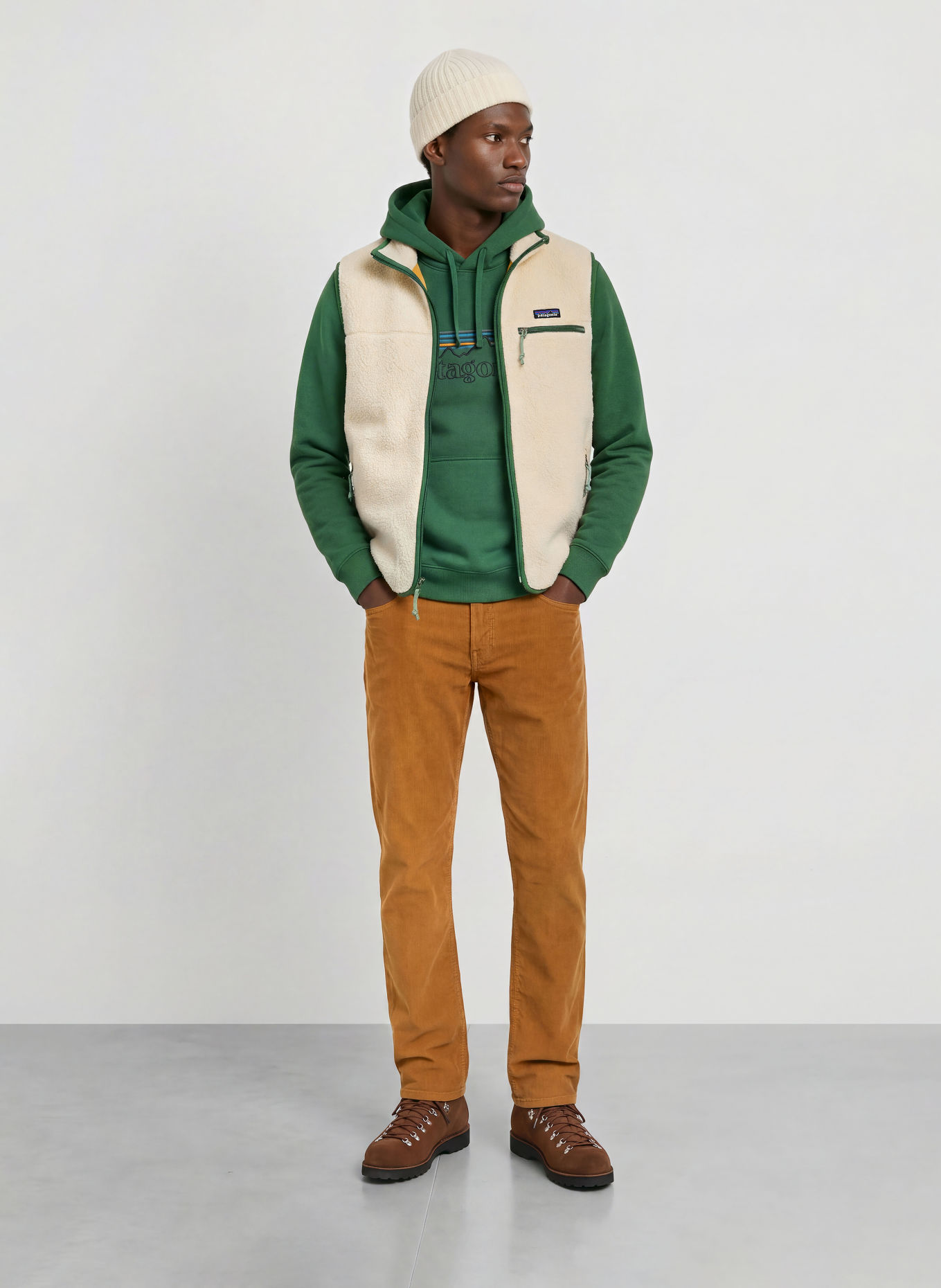 patagonia Fleeceweste RETRO PILE: WEISS / DUNKELGRÜN