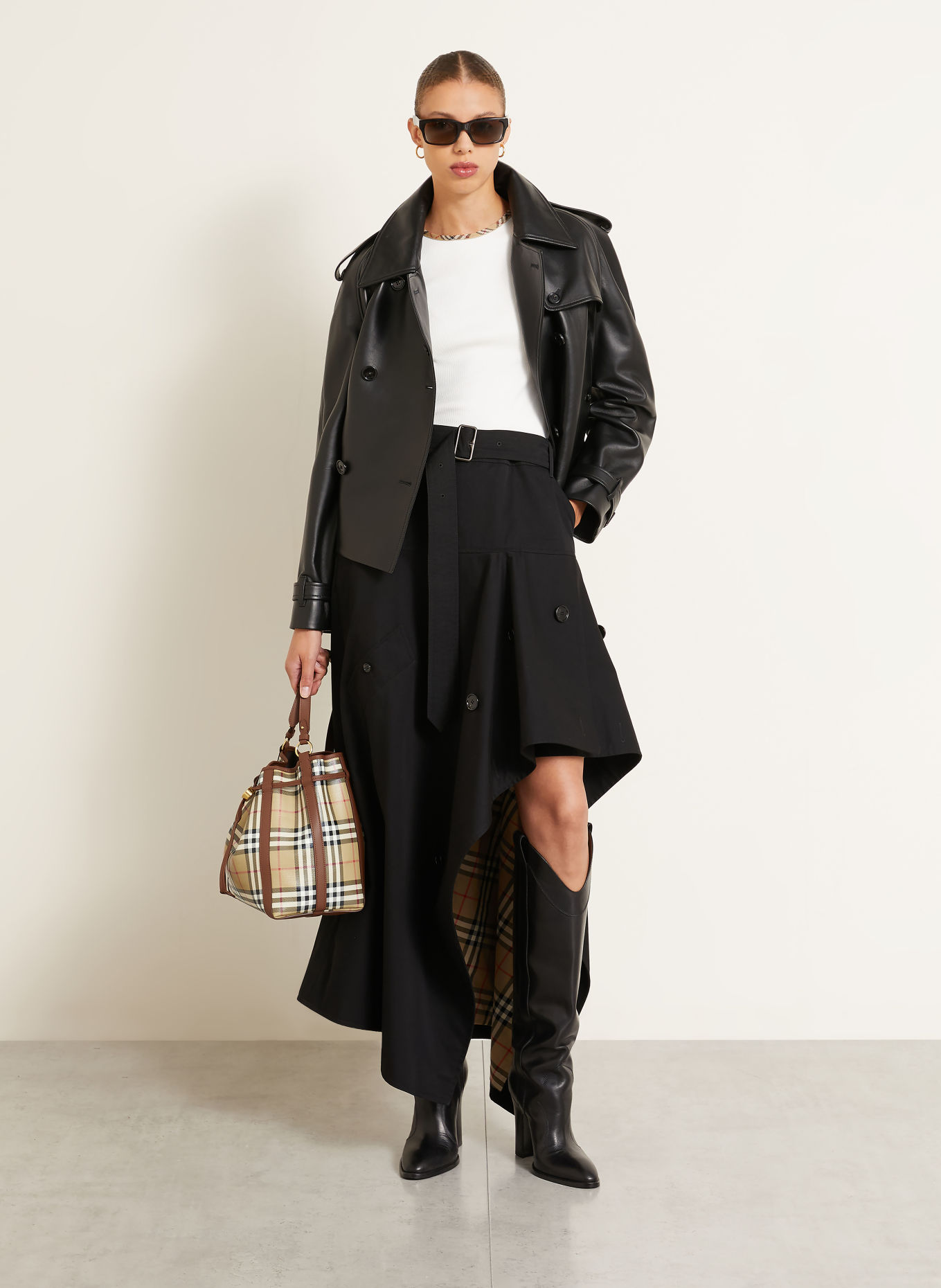 BURBERRY SMALL Bucket bag: BEIGE / GOLD / BROWN