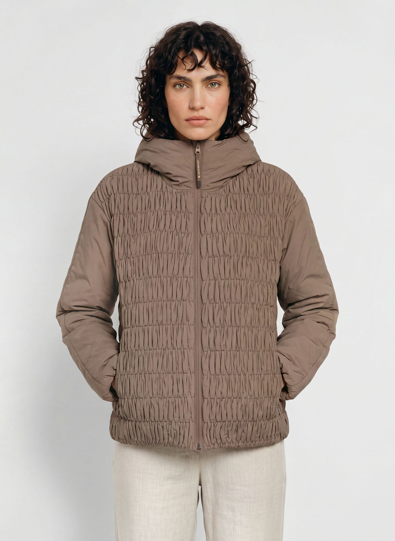 JEANNE BARET Gewatteerde jas SKYE: TAUPE