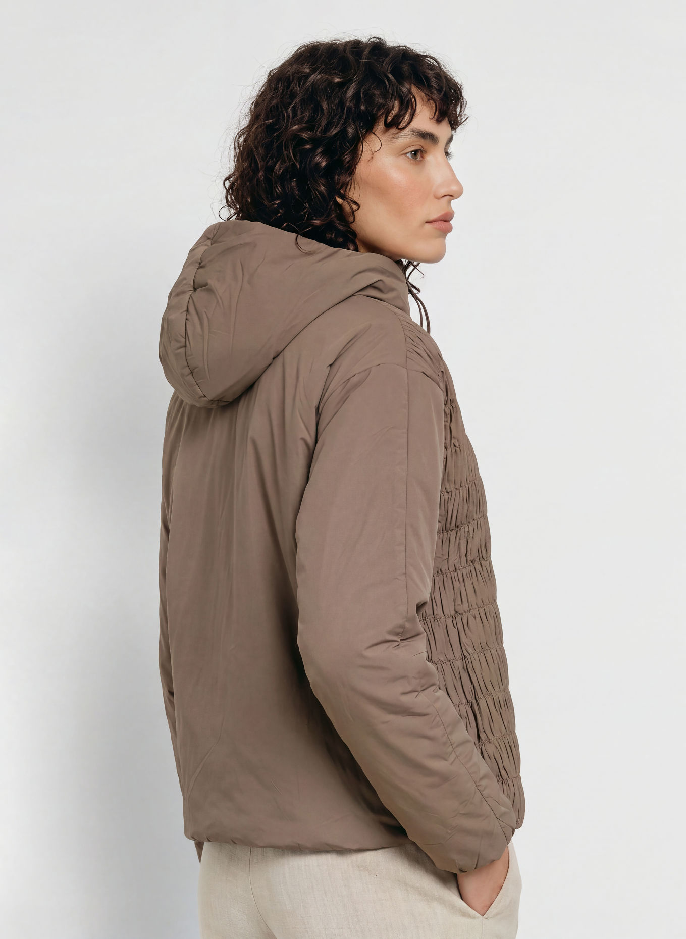 JEANNE BARET Gewatteerde jas SKYE: TAUPE
