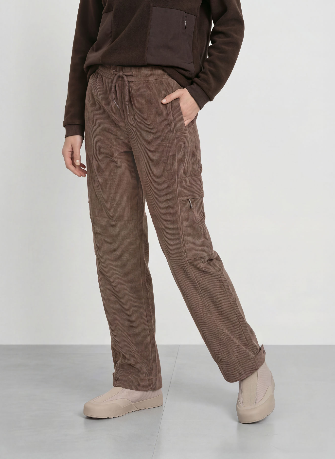 JEANNE BARET Cordbroek FAROE: BRUIN