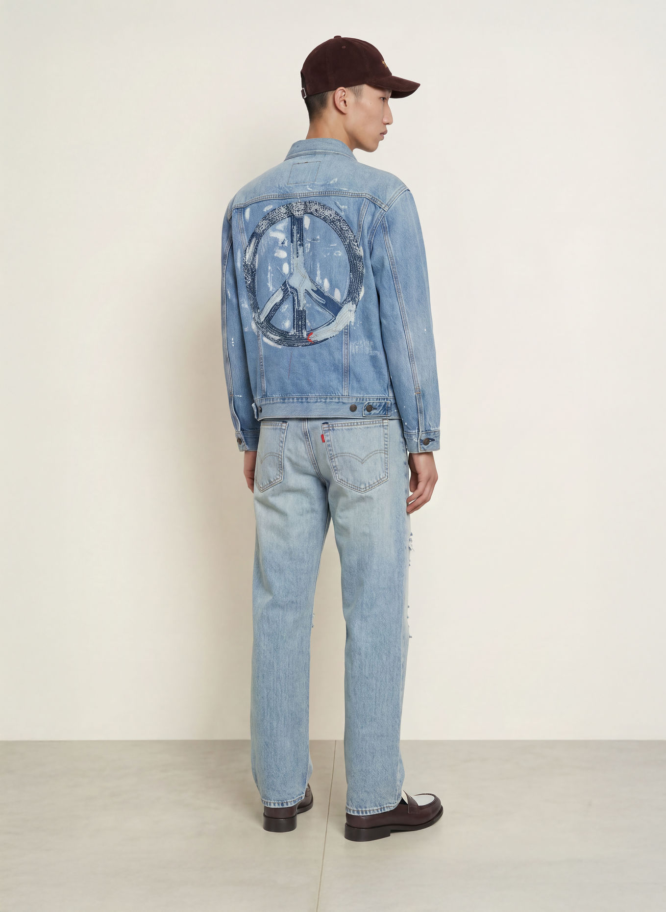 Levi's® Destroyed Jeans 568 Loose Straight Fit: 61 Light Indigo - Worn In