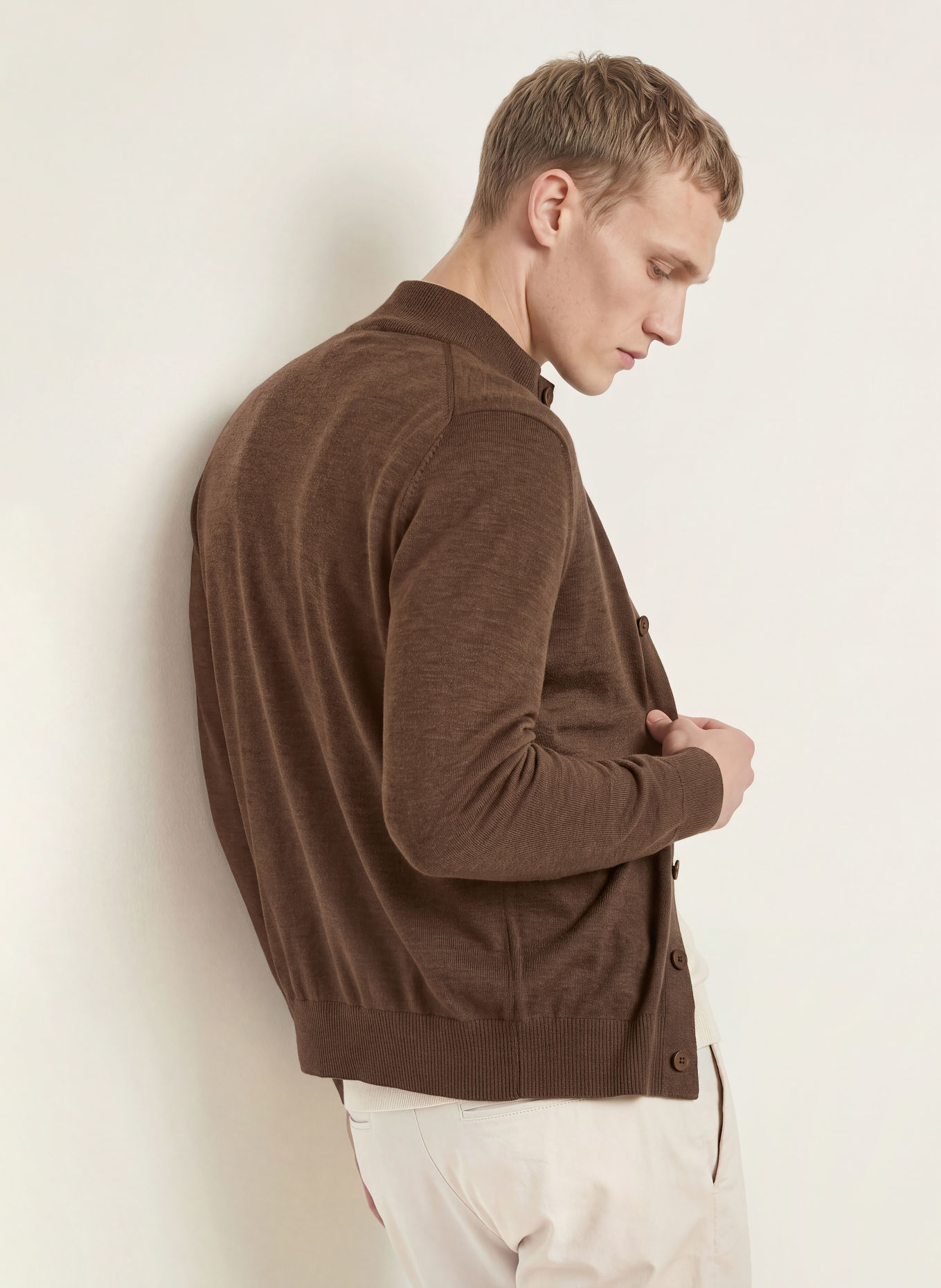 OLYMP SIGNATURE Strickjacke aus Merinowolle: DUNKELBRAUN