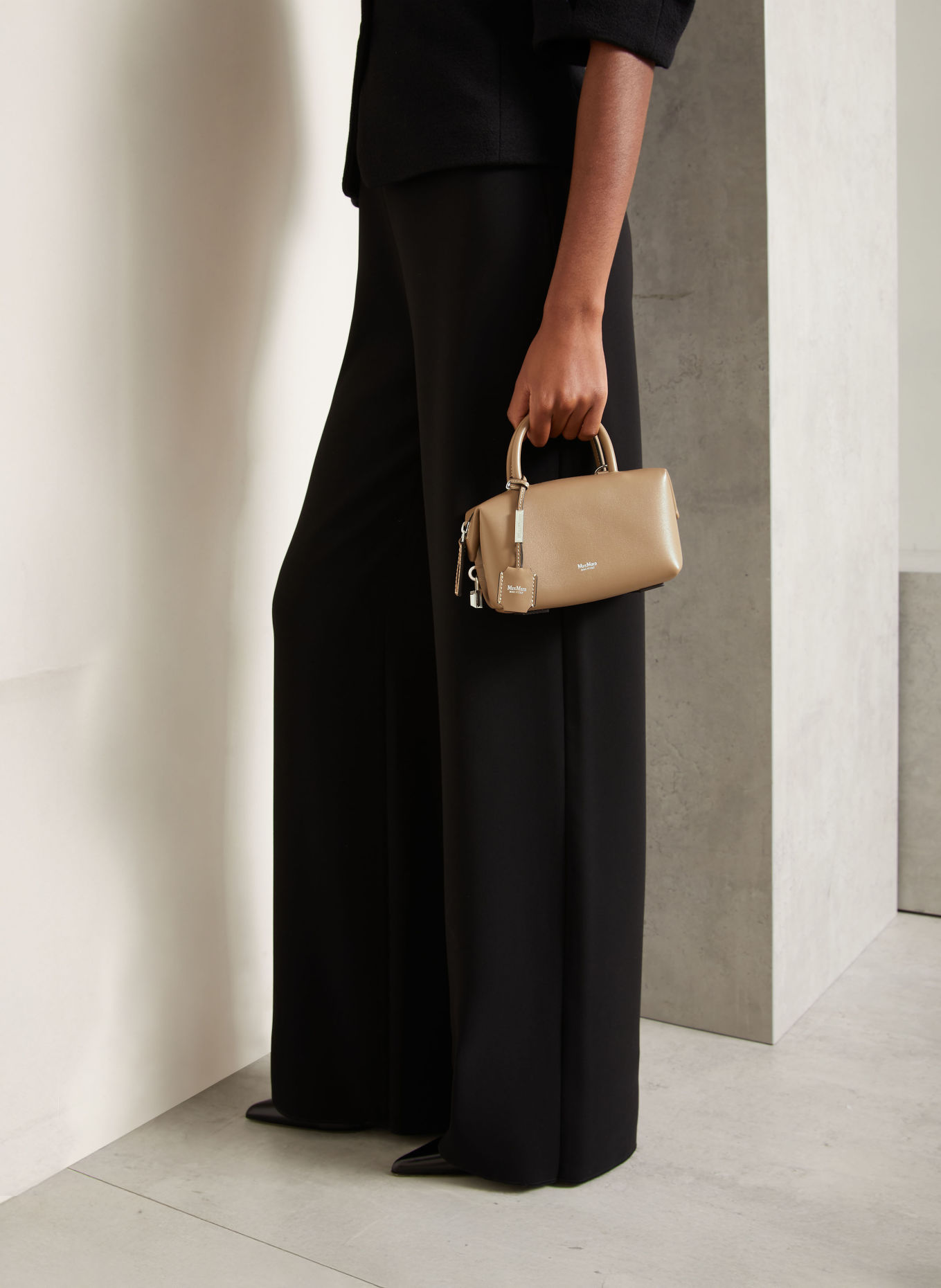 Max Mara Handtas HOLLDALLS: LICHTBRUIN