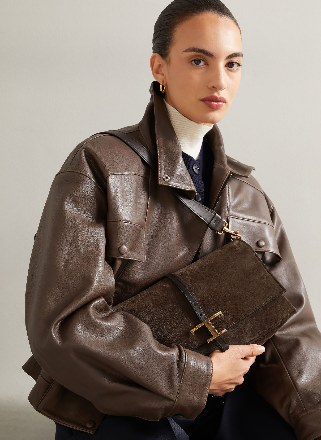 TOD'S Handtas T TIMELESS SMALL: MARRON FONCÉ / GOUD