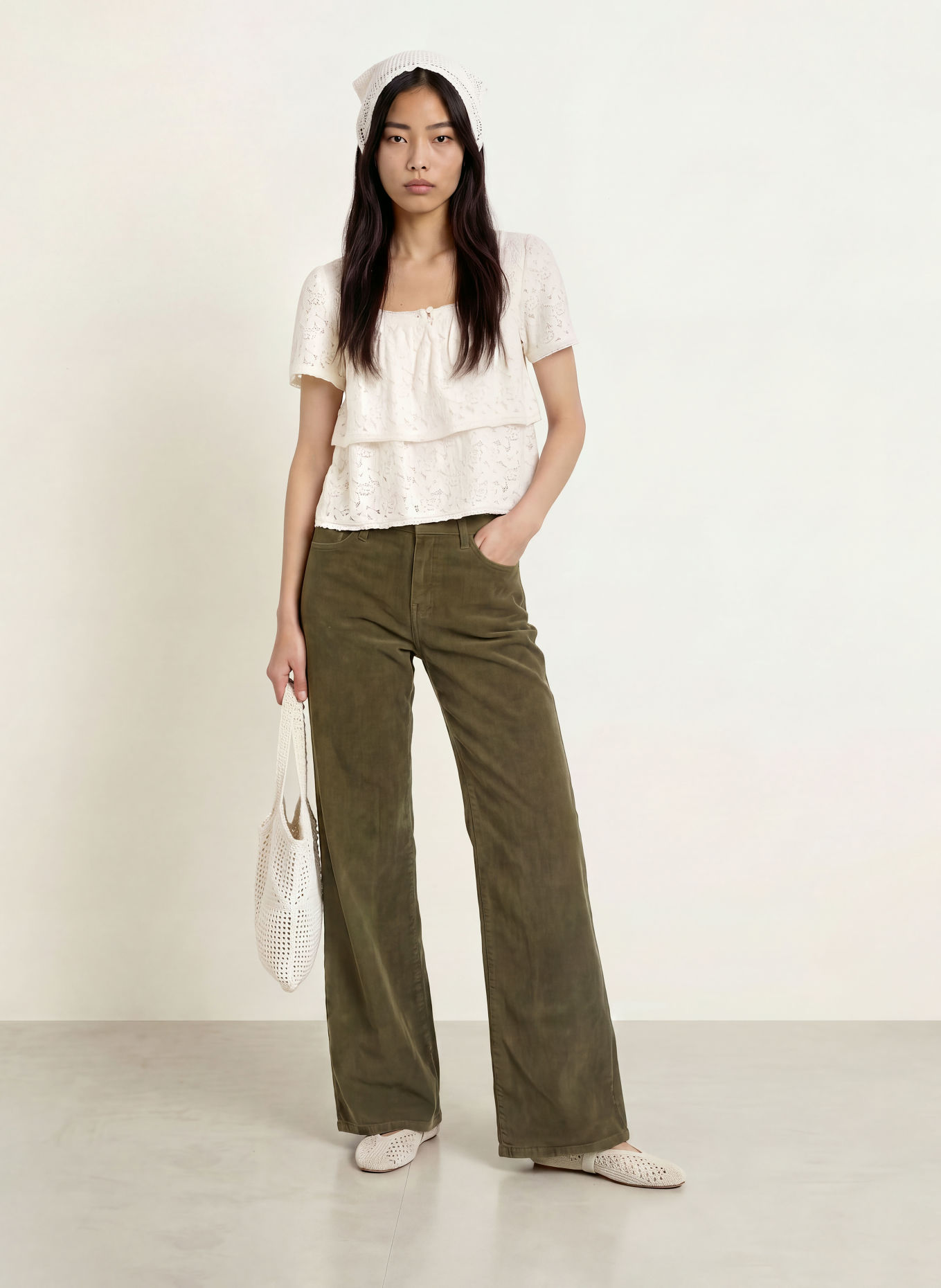 Levi's® Cordbroek 318 SHAPING WIDE LEG: OLIJF