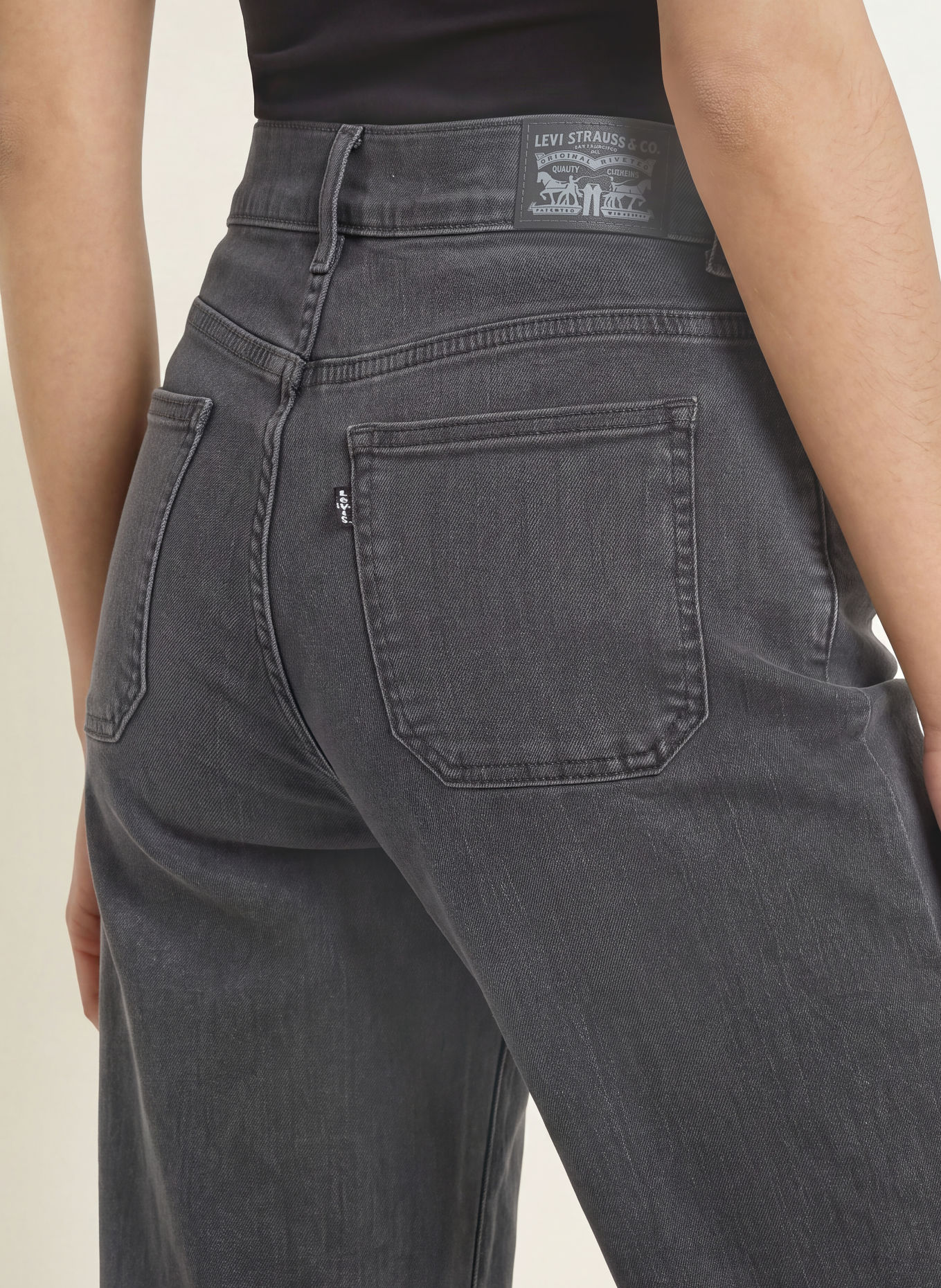Levi's® Wide Leg Jeans 318™: 00 Blacks