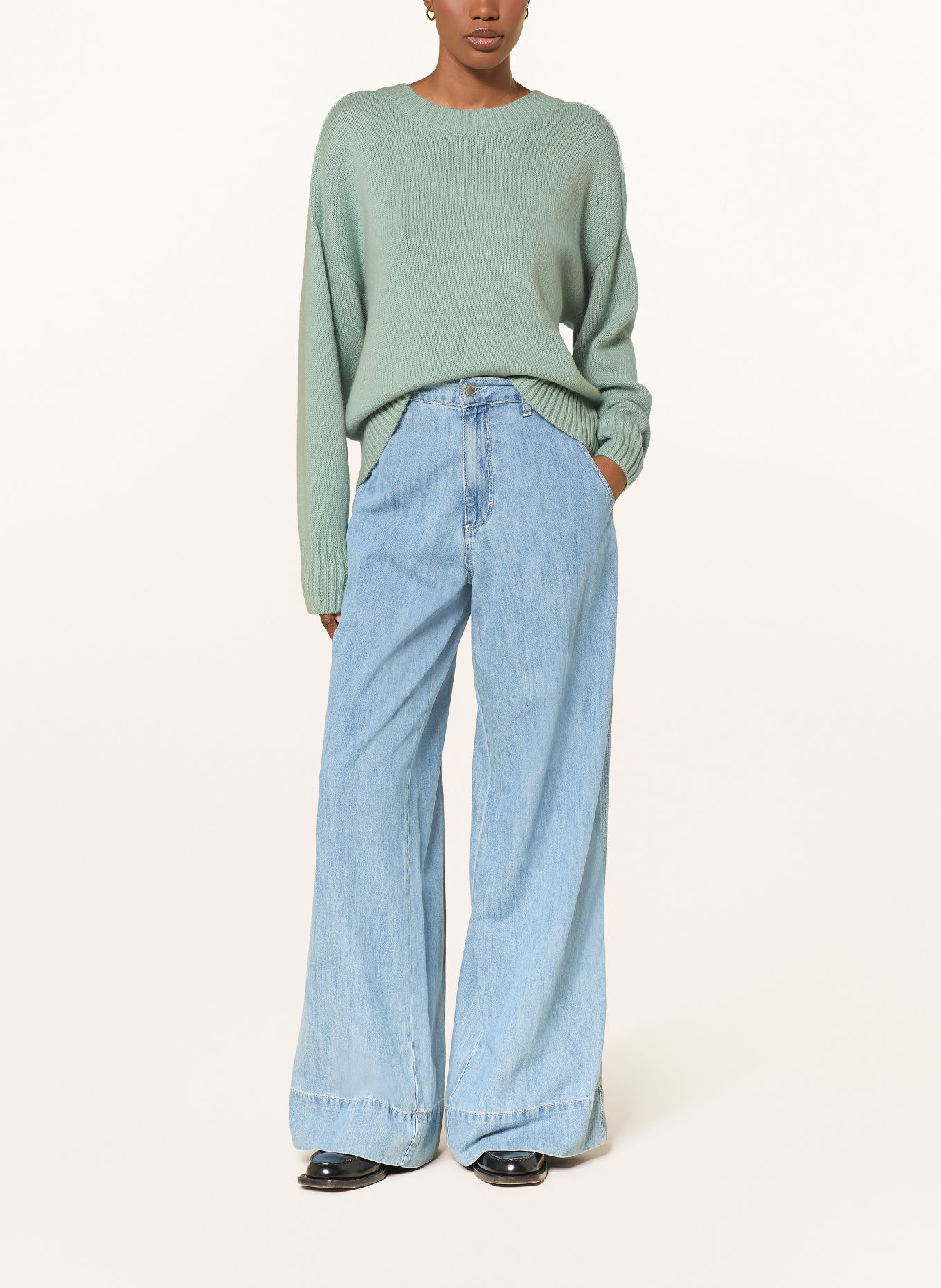windsor. Pullover: MINT
